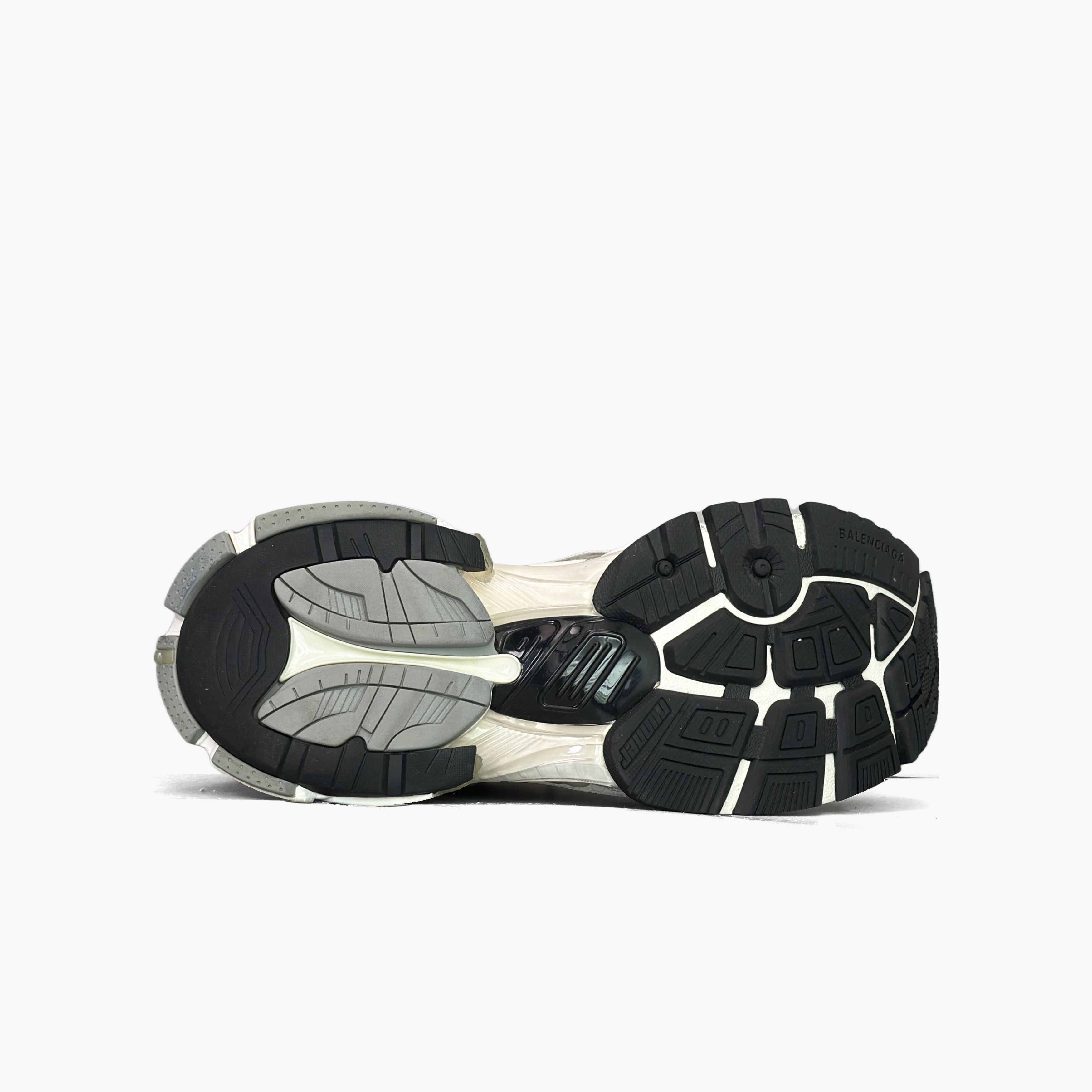 Balenciaga Balenciaga Runner Sneakers Size 39 Size US 9 / IT 39 - 7 Thumbnail