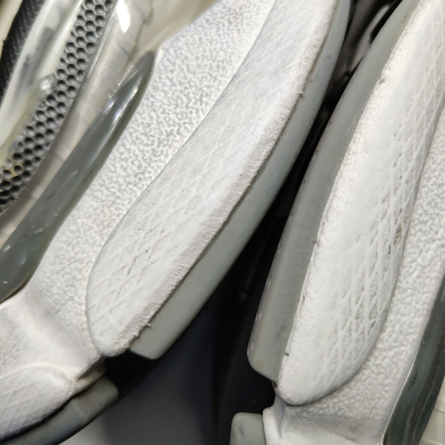 Balenciaga Balenciaga Runner Sneakers Size 39 Size US 9 / IT 39 - 10 Thumbnail