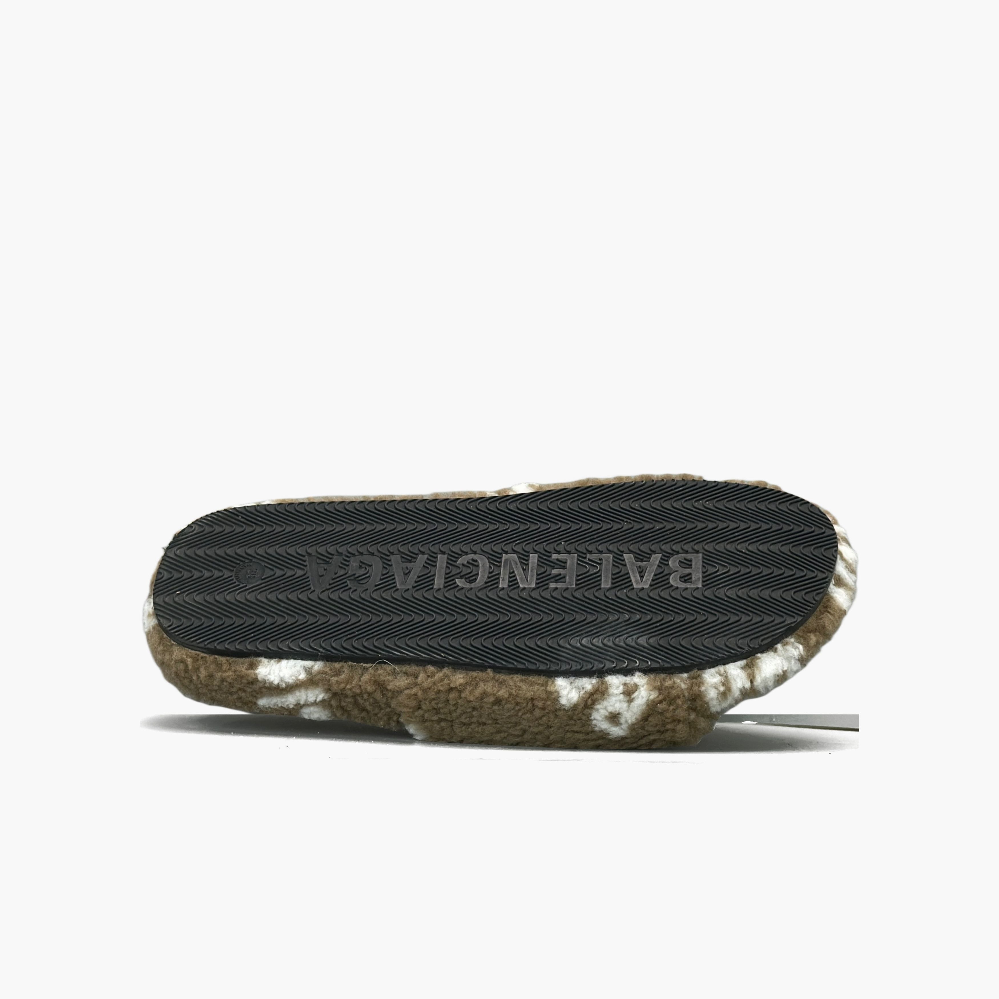 Balenciaga Balenciaga Furry Logo Slides Size 38 Size US 8 / IT 38 - 7 Thumbnail