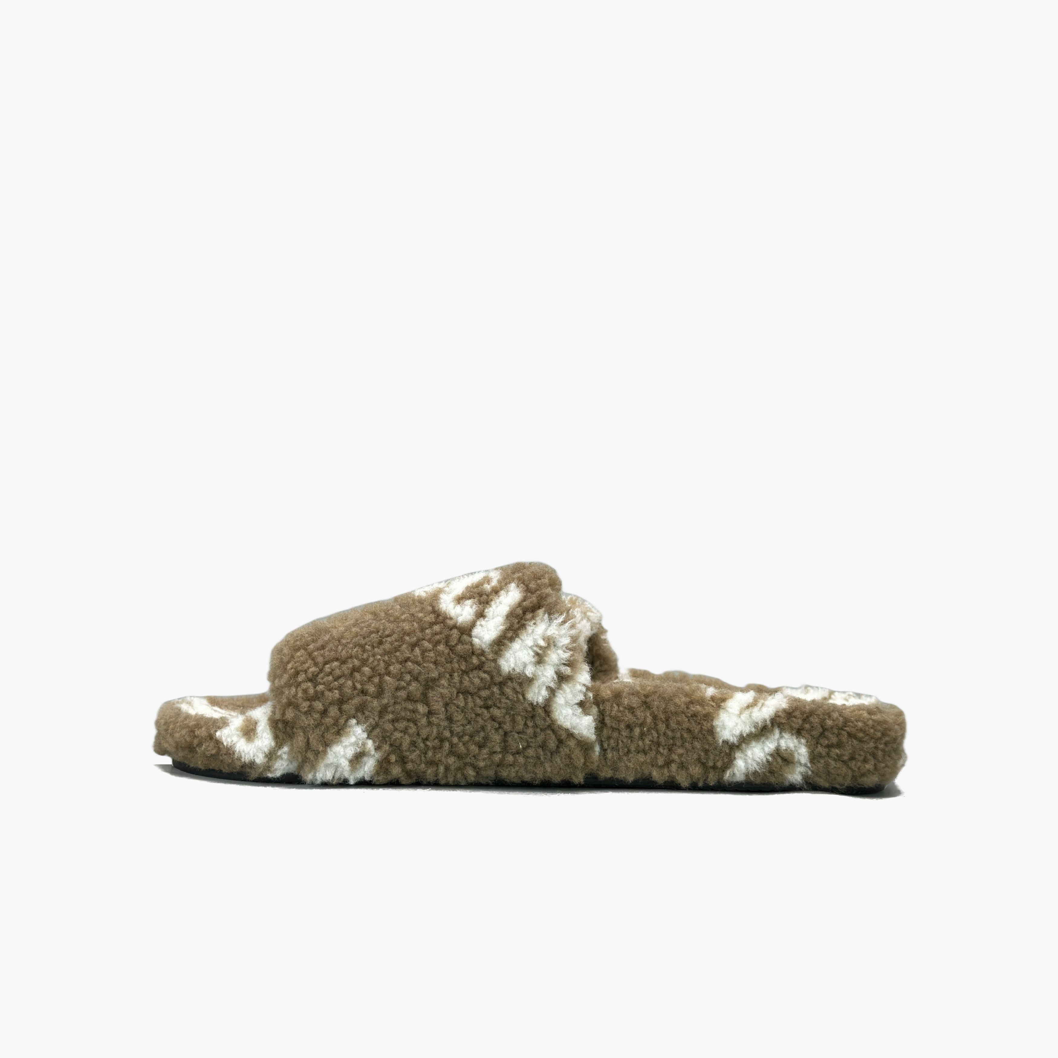 Balenciaga Balenciaga Furry Logo Slides Size 38 Size US 8 / IT 38 - 3 Thumbnail