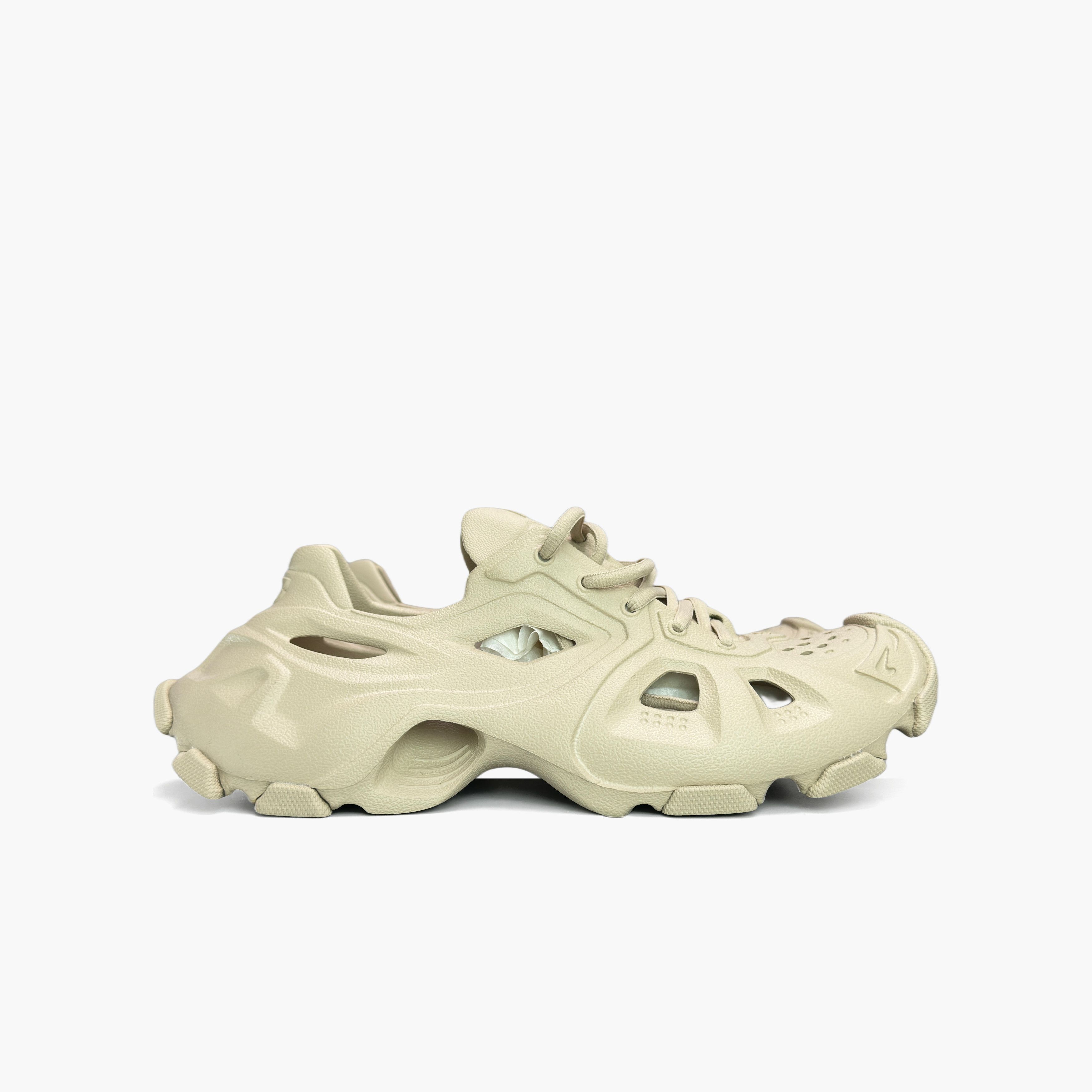 Balenciaga Balenciaga Rubber Lace-Up Sneakers Size 39 Size US 9 / IT 39 - 4 Thumbnail