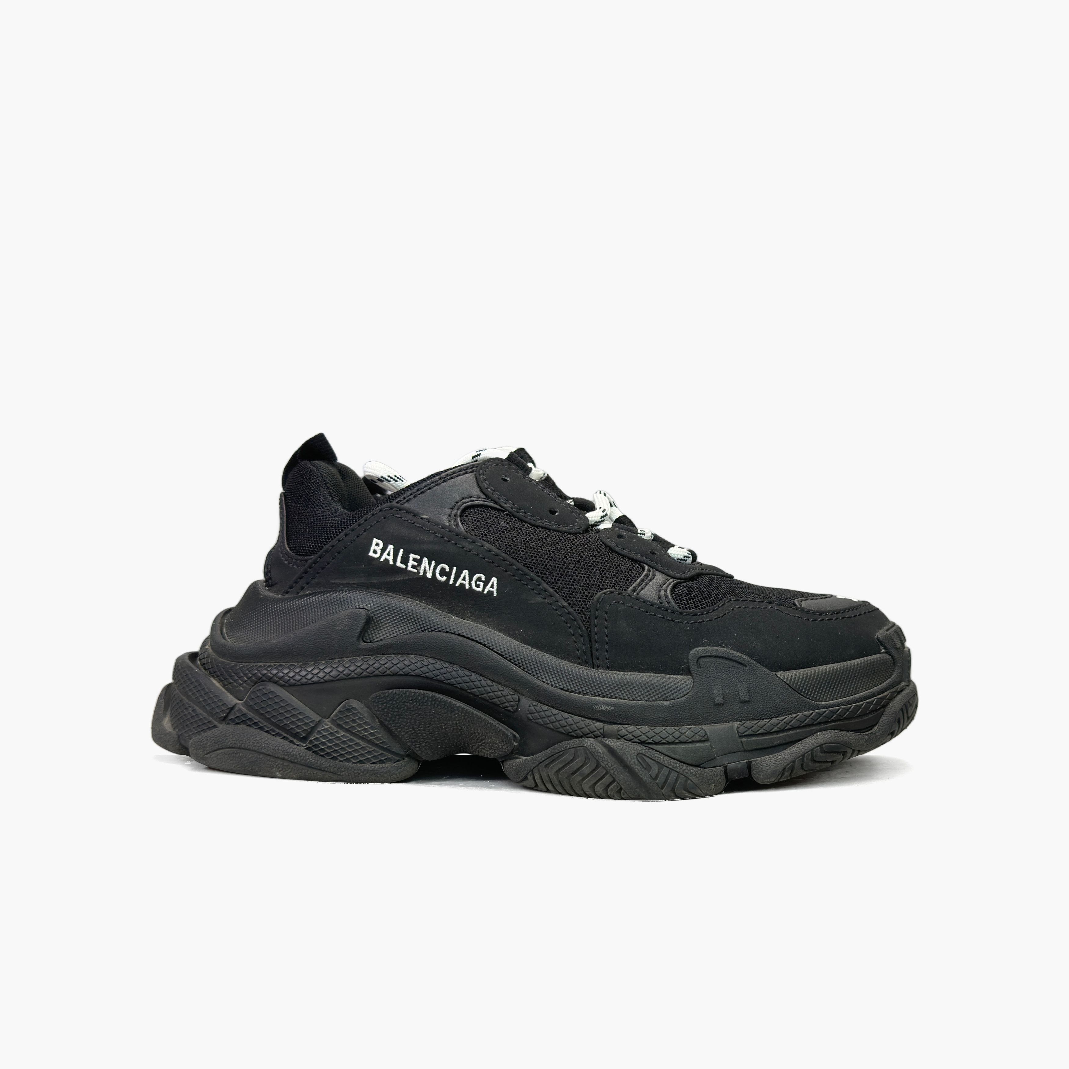 Balenciaga Balenciaga Triple S Sneakers Size 37 Size US 7 / IT 37 - 4 Thumbnail