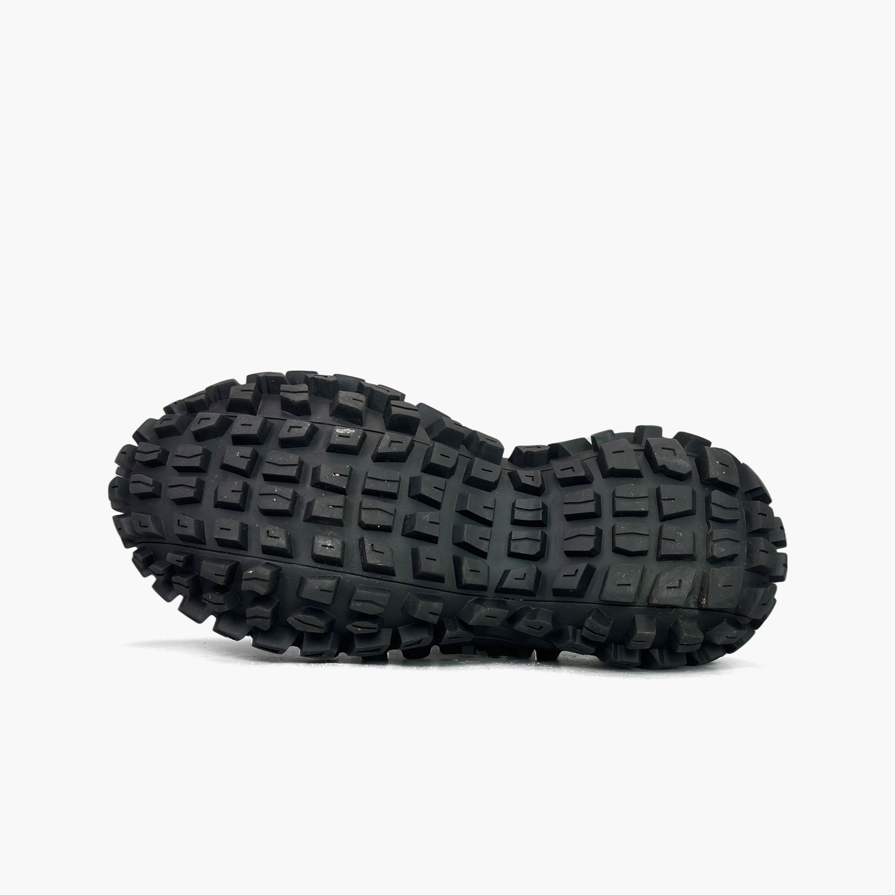 Balenciaga Balenciaga Defender Tire-Tread Clog Size 43 Size US 10 / EU 43 - 8 Thumbnail
