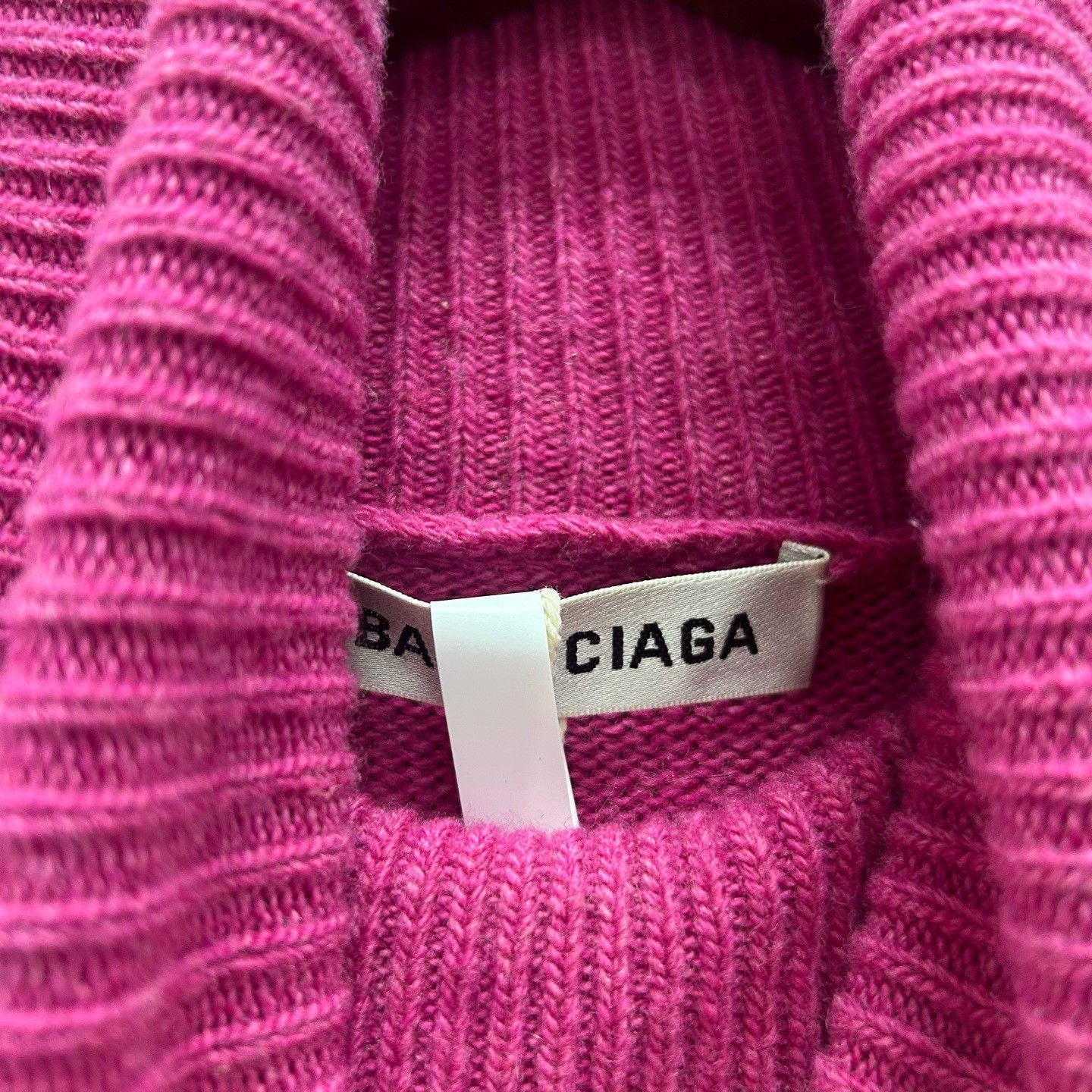 Balenciaga Balenciaga Pink Logo Turtleneck Sweater Size XS Size US XS / EU 42 / 0 - 4 Thumbnail