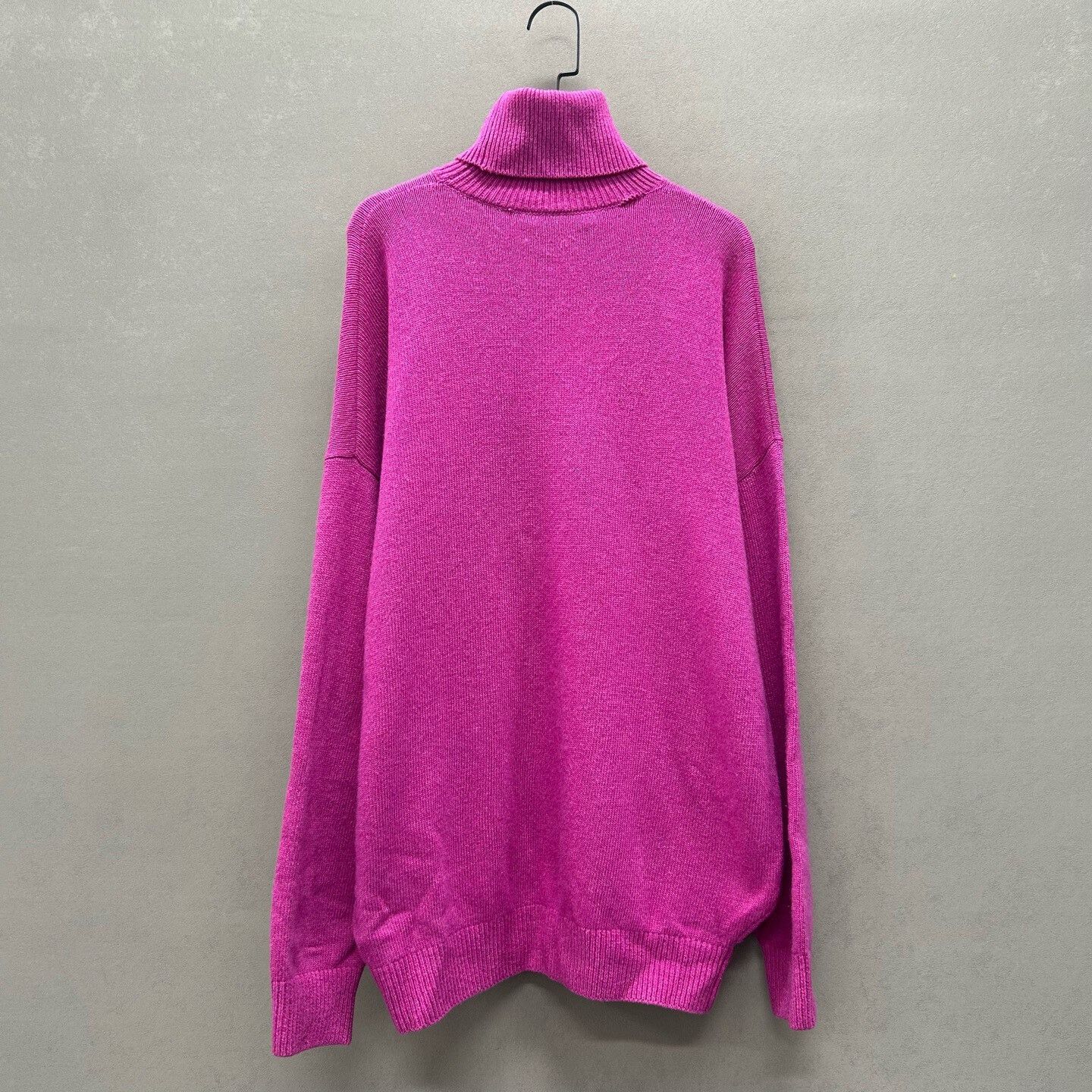 Balenciaga Balenciaga Pink Logo Turtleneck Sweater Size XS Size US XS / EU 42 / 0 - 3 Thumbnail