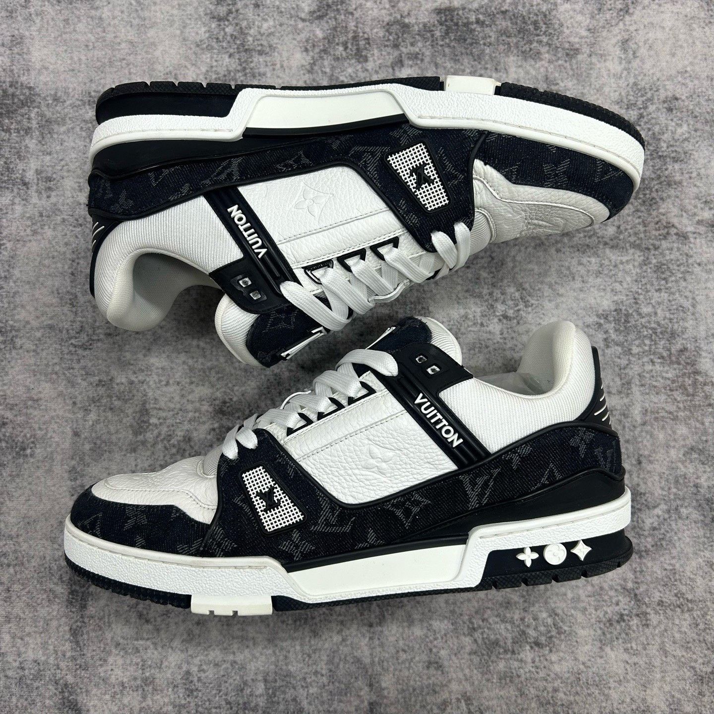 Louis Vuitton Louis Vuitton Trainer Monogram Sneakers Size 9.5 Size US 9.5 / EU 42-43 - 6 Thumbnail