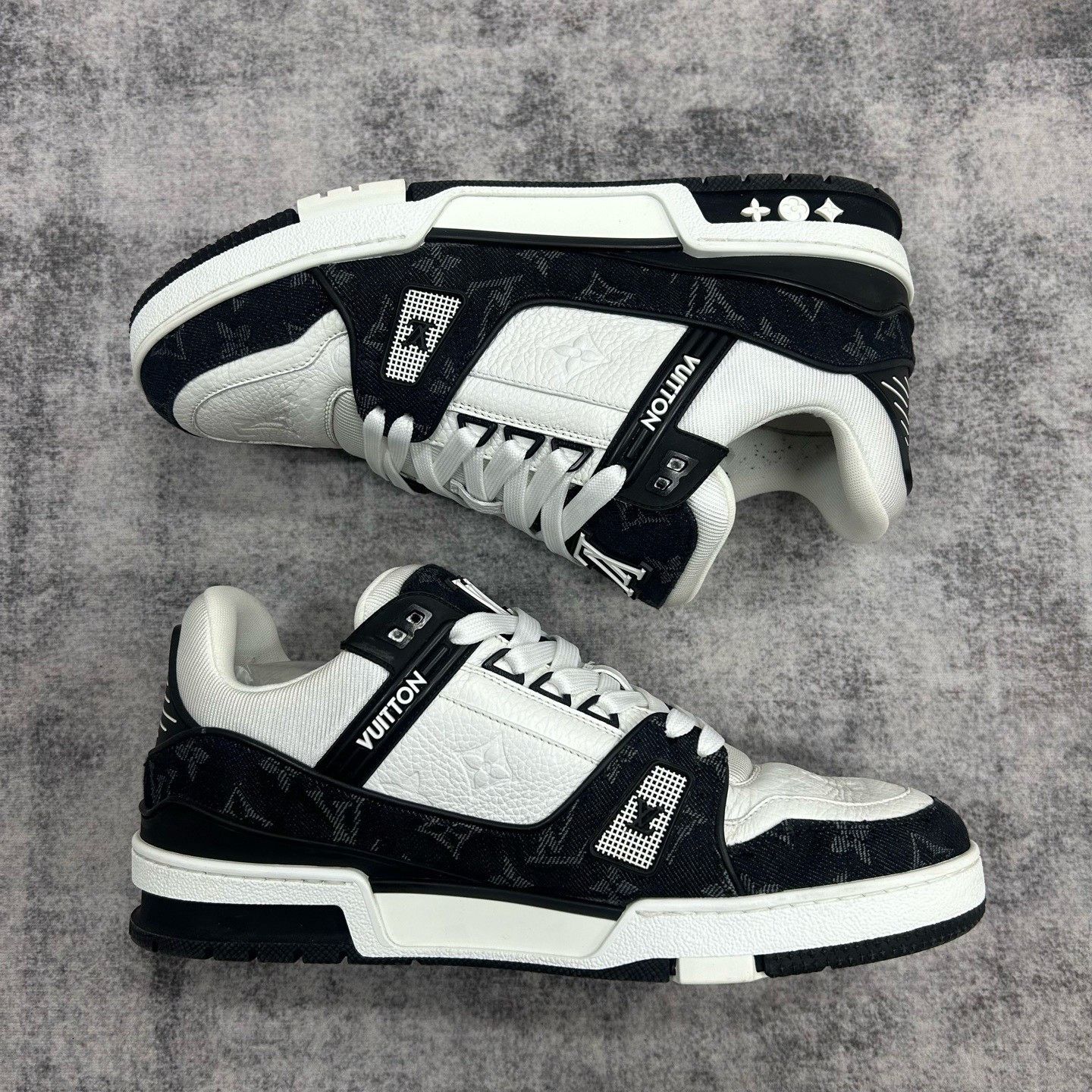Louis Vuitton Louis Vuitton Trainer Monogram Sneakers Size 9.5 Size US 9.5 / EU 42-43 - 5 Thumbnail