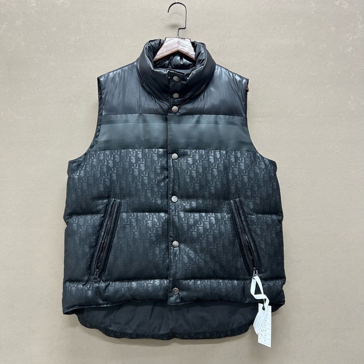 Dior Dior Oblique Pattern Down Vest Size M Size US M / EU 48-50 / 2 - 2 Thumbnail