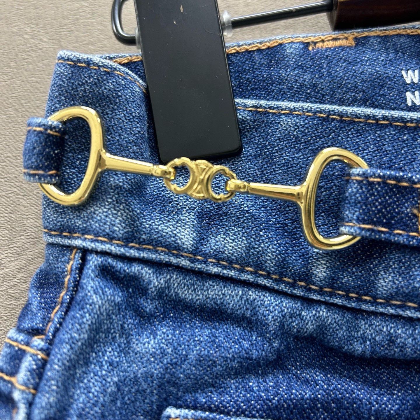 Celine Celine Gold Hardware Jeans Size 27 Size 27" / US 4 / IT 40 - 4 Thumbnail