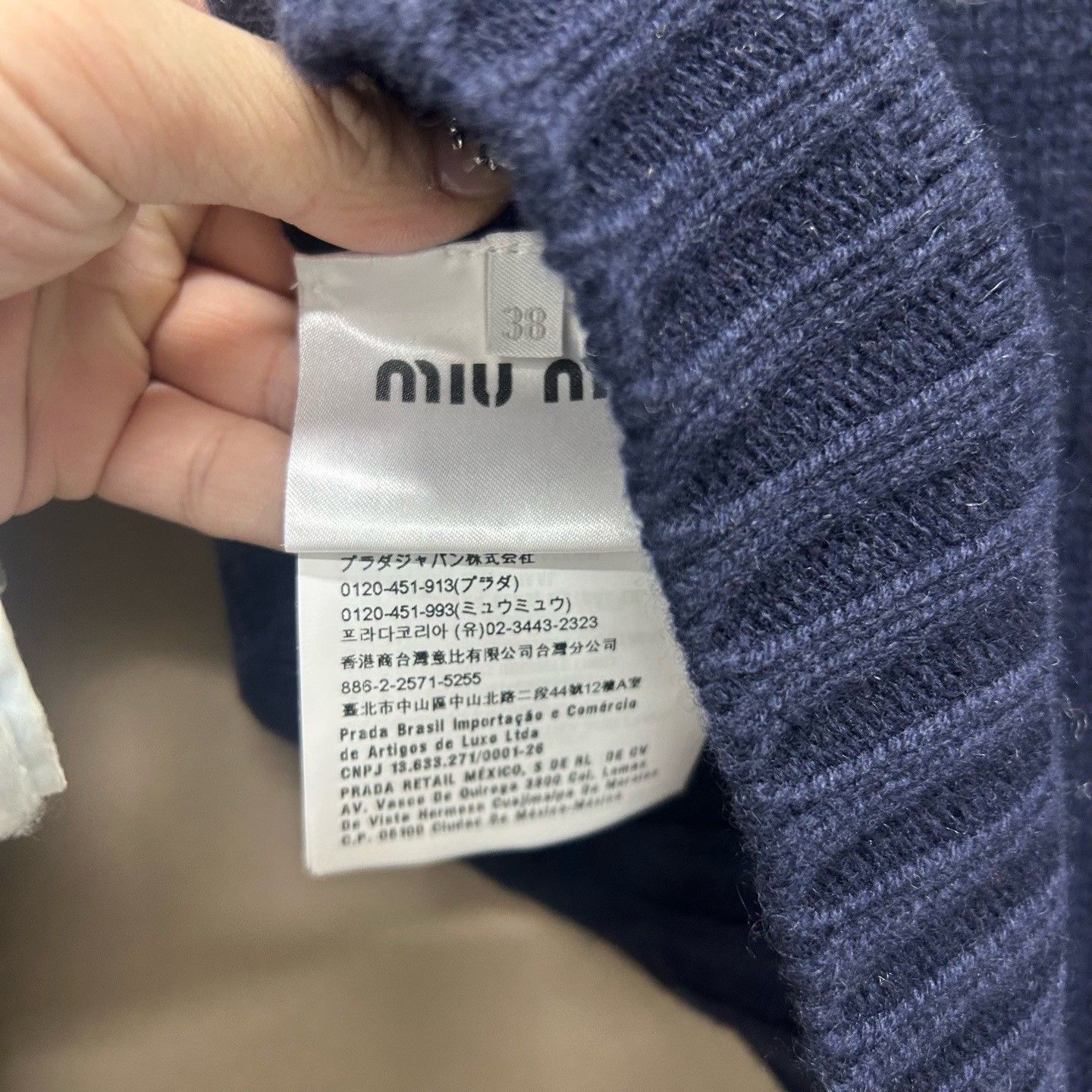 Miu Miu Miu Miu Rhinestone Button Cashmere Cardigan Size 38 Size XS / US 0-2 / IT 36-38 - 5 Thumbnail