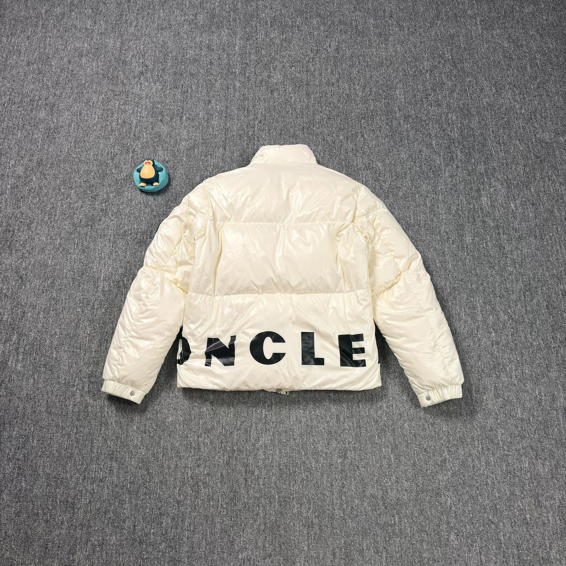Moncler Moncler Friesian Logo Print Puffer Jacket Size 1 Size US S / EU 44-46 / 1 - 9 Thumbnail
