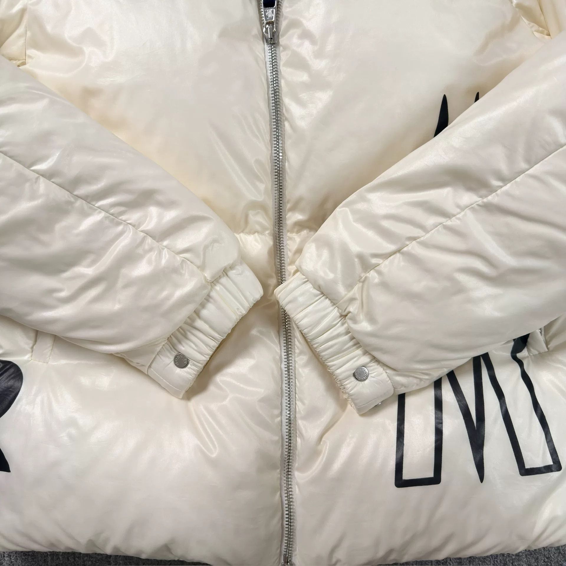 Moncler Moncler Friesian Logo Print Puffer Jacket Size 1 Size US S / EU 44-46 / 1 - 4 Thumbnail