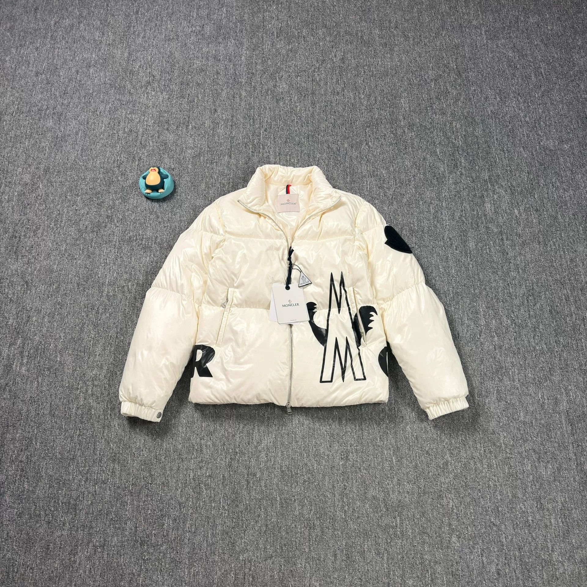 Moncler Moncler Friesian Logo Print Puffer Jacket Size 1 Size US S / EU 44-46 / 1 - 2 Thumbnail