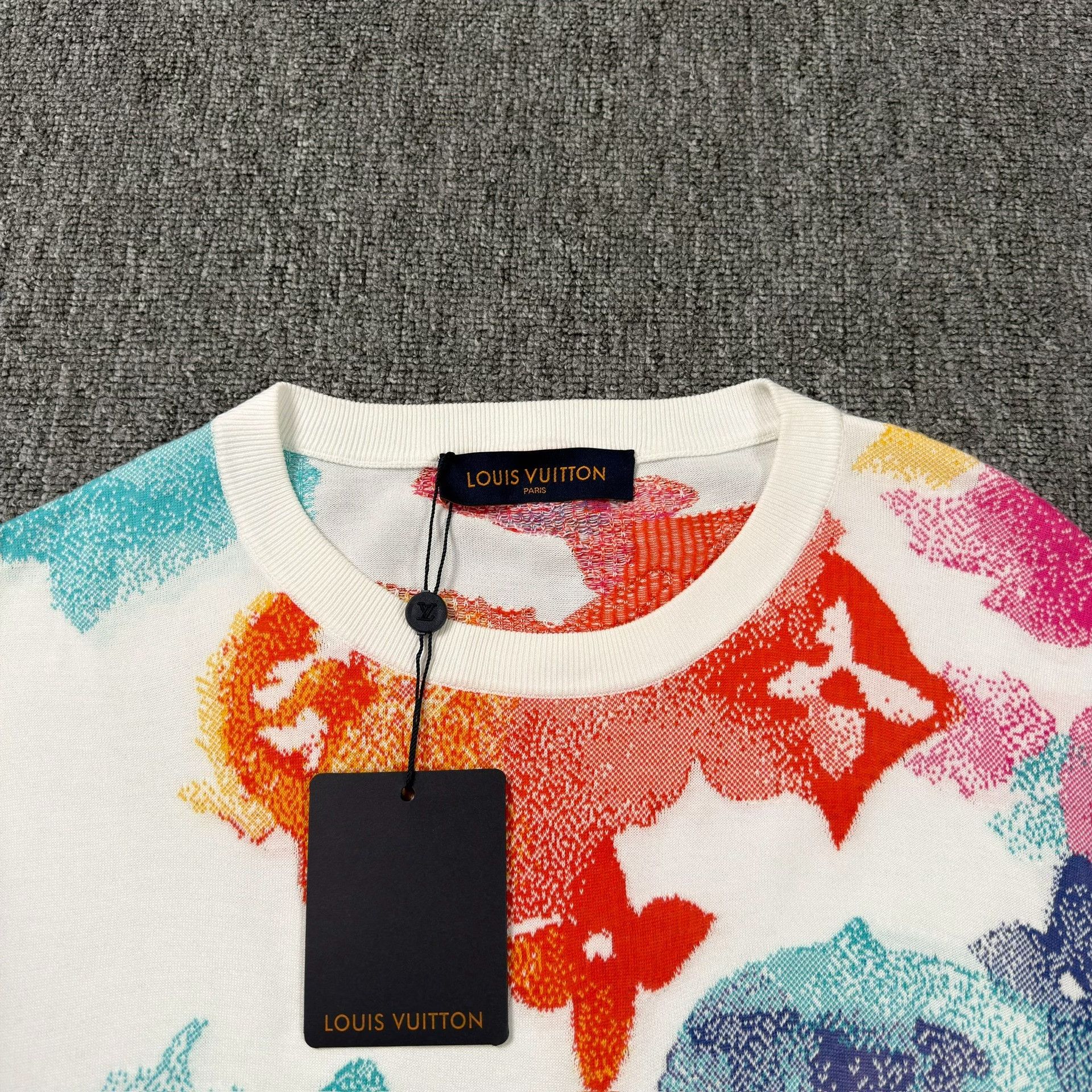 Louis Vuitton Louis Vuitton Multi-Color Watercolor T-Shirt Size M Size US M / EU 48-50 / 2 - 3 Thumbnail