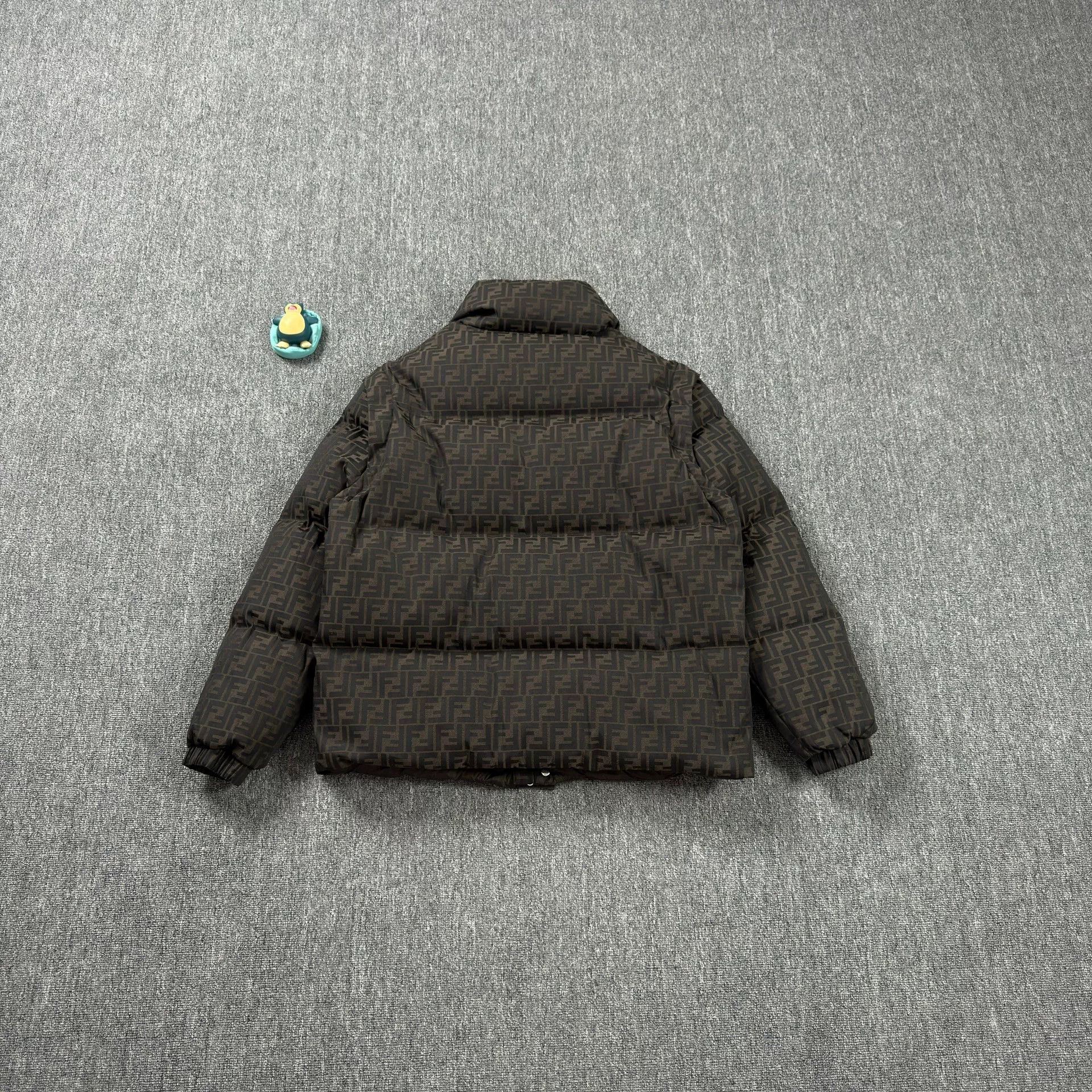Fendi Fendi FF Monogram Puffer Jacket Size 50 Size US M / EU 48-50 / 2 - 9 Thumbnail