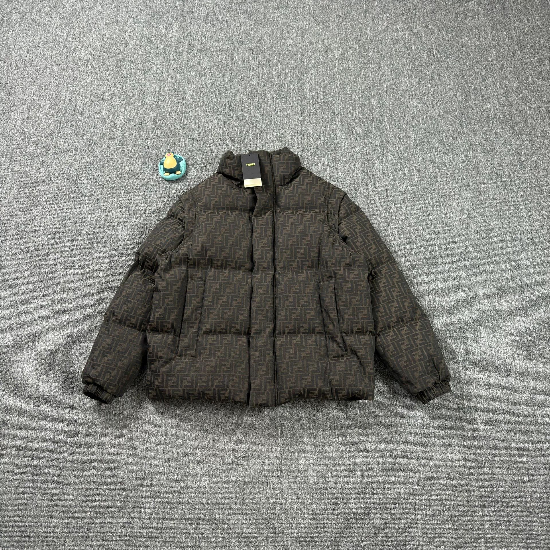 Fendi Fendi FF Monogram Puffer Jacket Size 50 Size US M / EU 48-50 / 2 - 2 Thumbnail