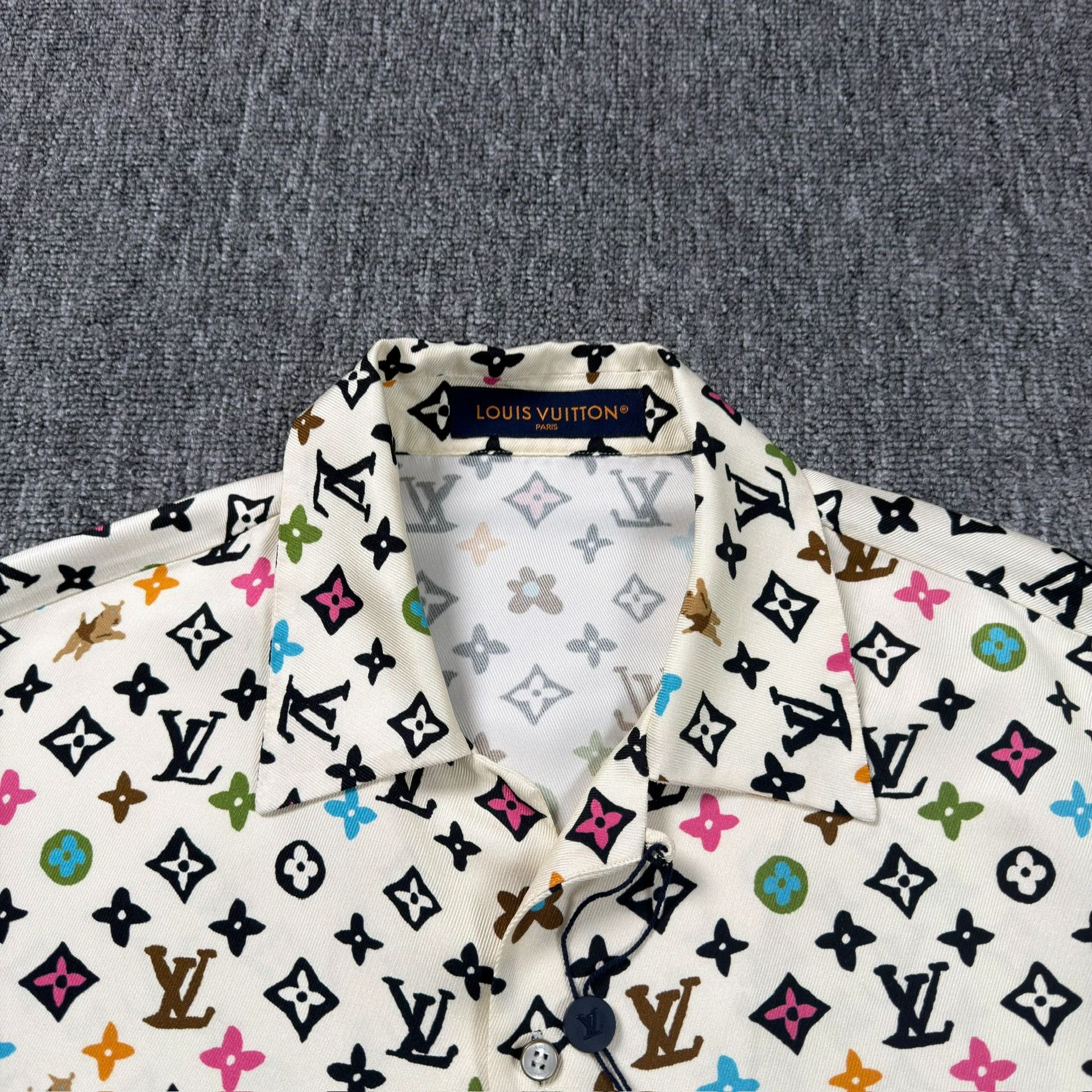 Louis Vuitton Louis Vuitton x Tyler Craggy Monogram Shirt XL Size US XL / EU 56 / 4 - 3 Thumbnail