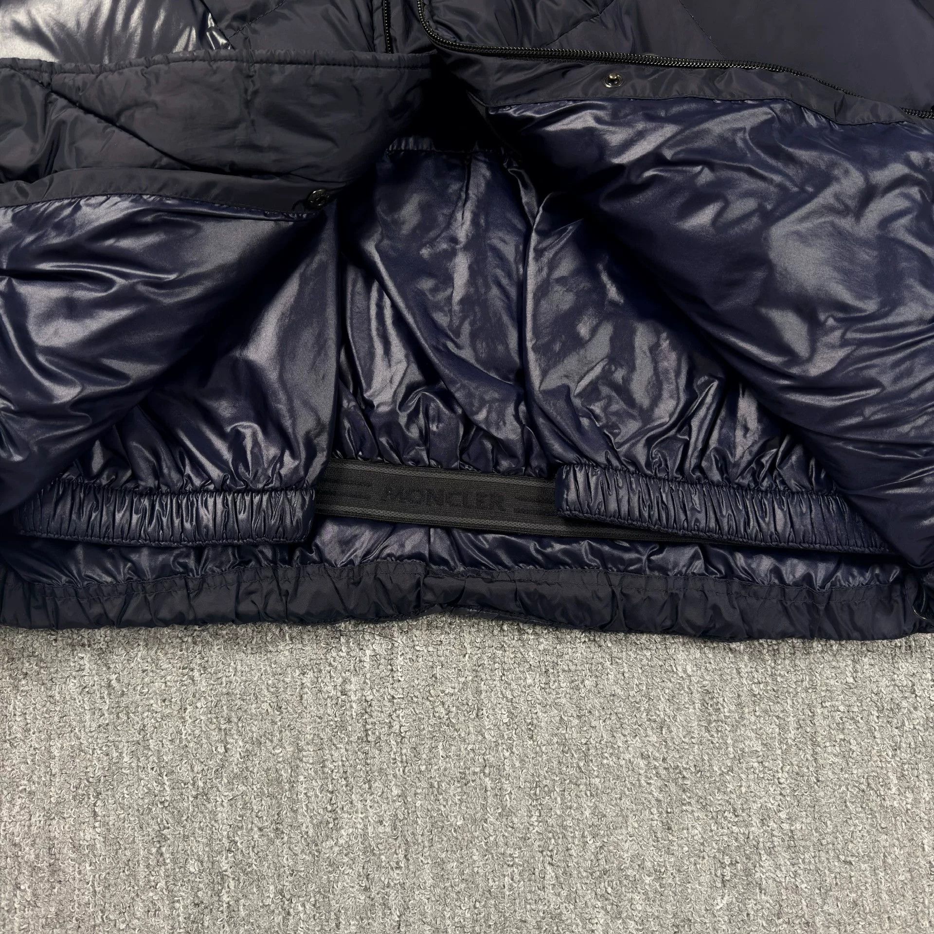 Moncler Moncler Grenoble Autrans Navy Down Jacket 2 Size US M / EU 48-50 / 2 - 6 Thumbnail