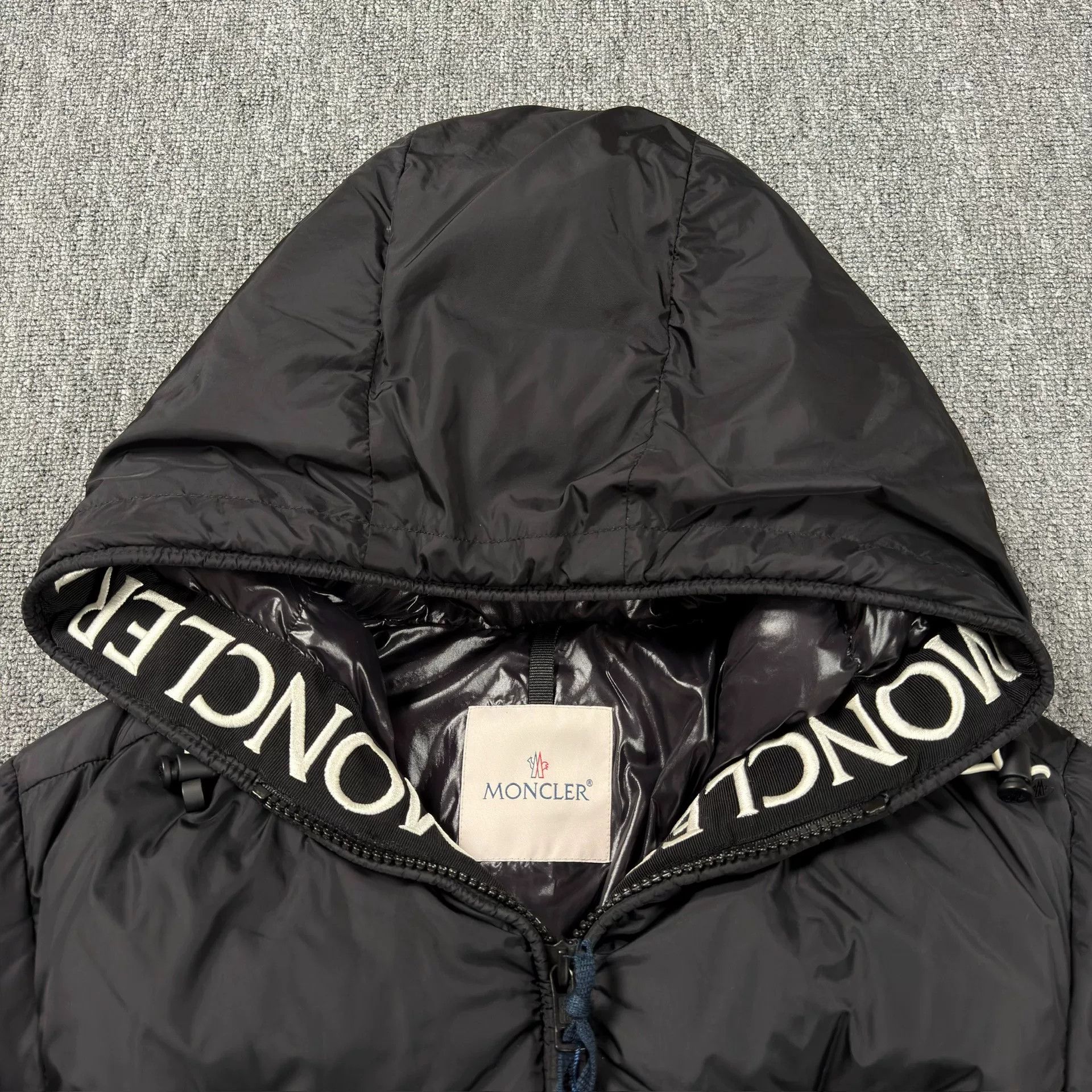Moncler Moncler Montcla Logo Hooded Puffer Jacket Size 2 Size US M / EU 48-50 / 2 - 3 Thumbnail