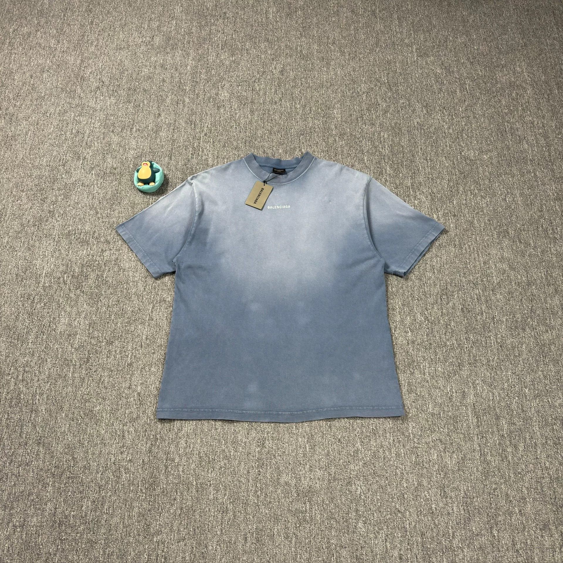 Balenciaga Balenciaga Gradient T-Shirt Size L Size US M / EU 48-50 / 2 - 2 Thumbnail