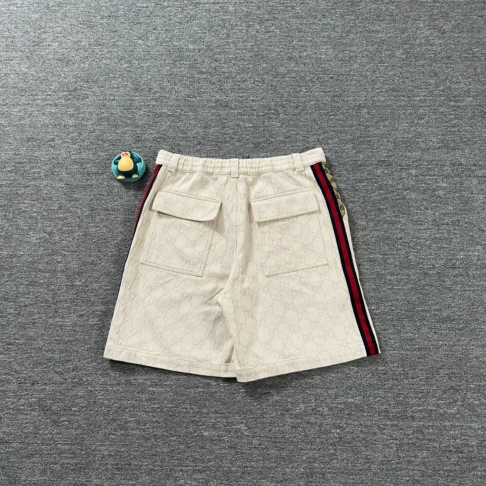 Gucci Gucci GG Monogram Web Stripe Shorts Size EU 54 Size US 38 / EU 54 - 9 Thumbnail