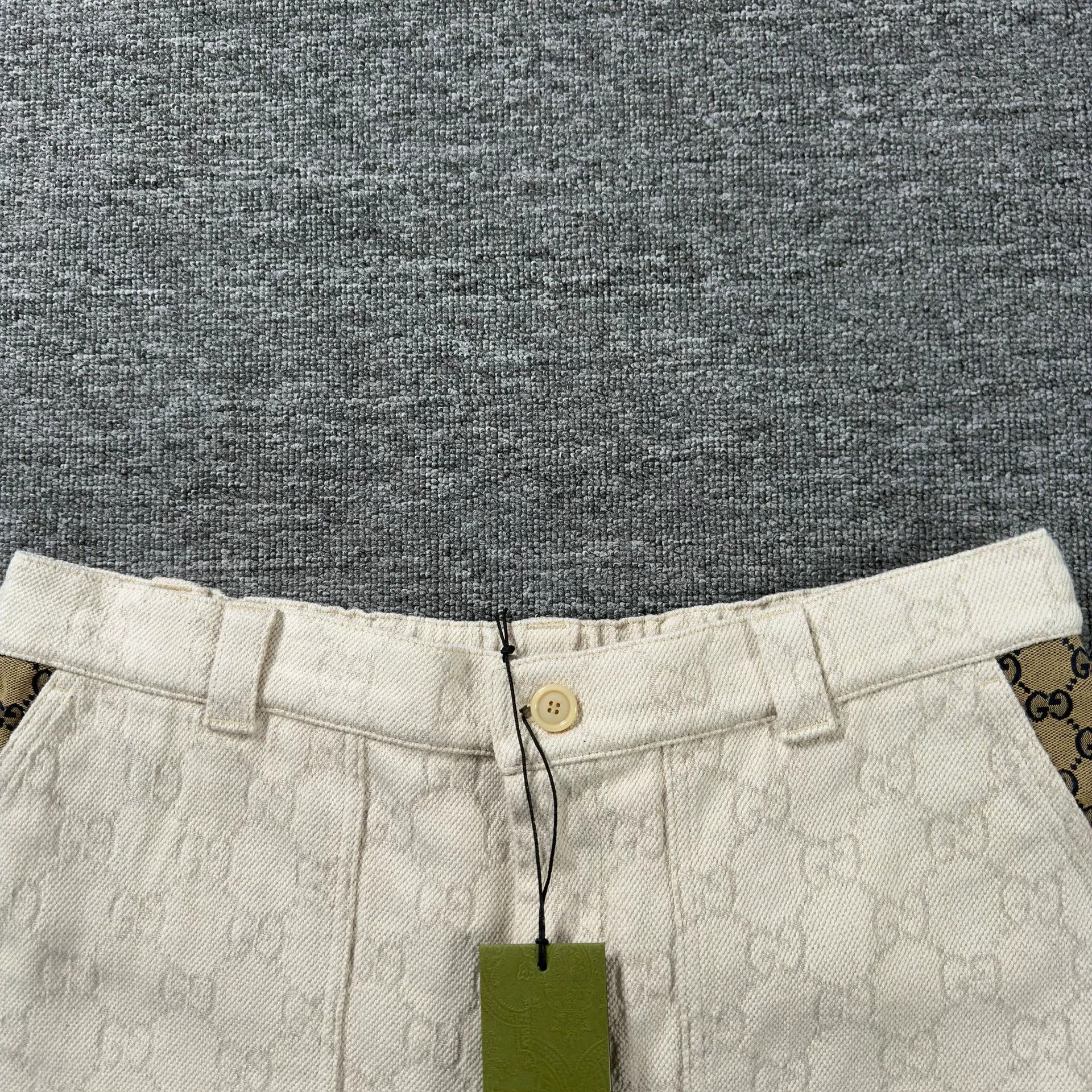 Gucci Gucci GG Monogram Web Stripe Shorts Size EU 54 Size US 38 / EU 54 - 3 Thumbnail