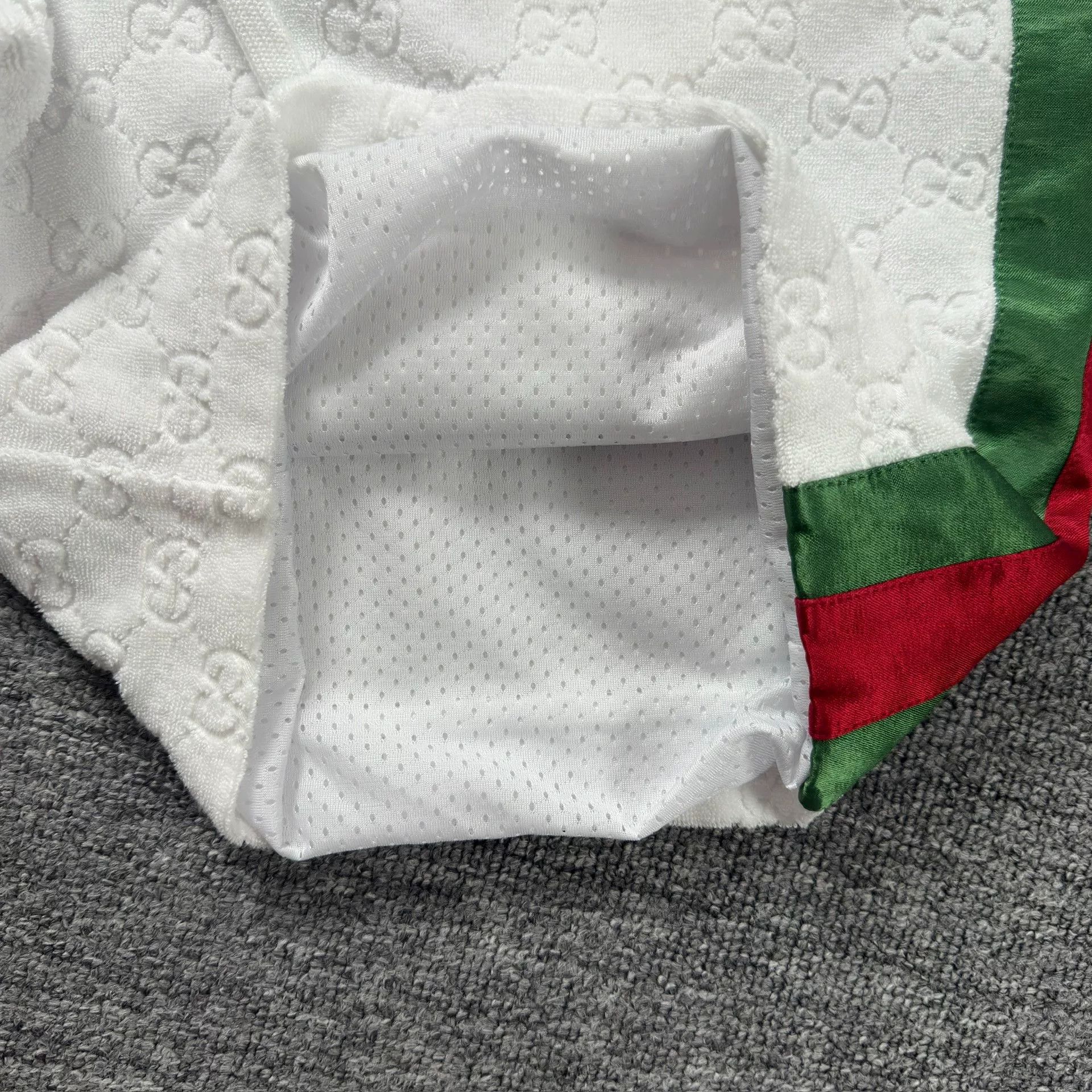 Gucci Gucci Monogram Web Stripe Shorts Size XS Size US 28 / EU 44 - 5 Thumbnail