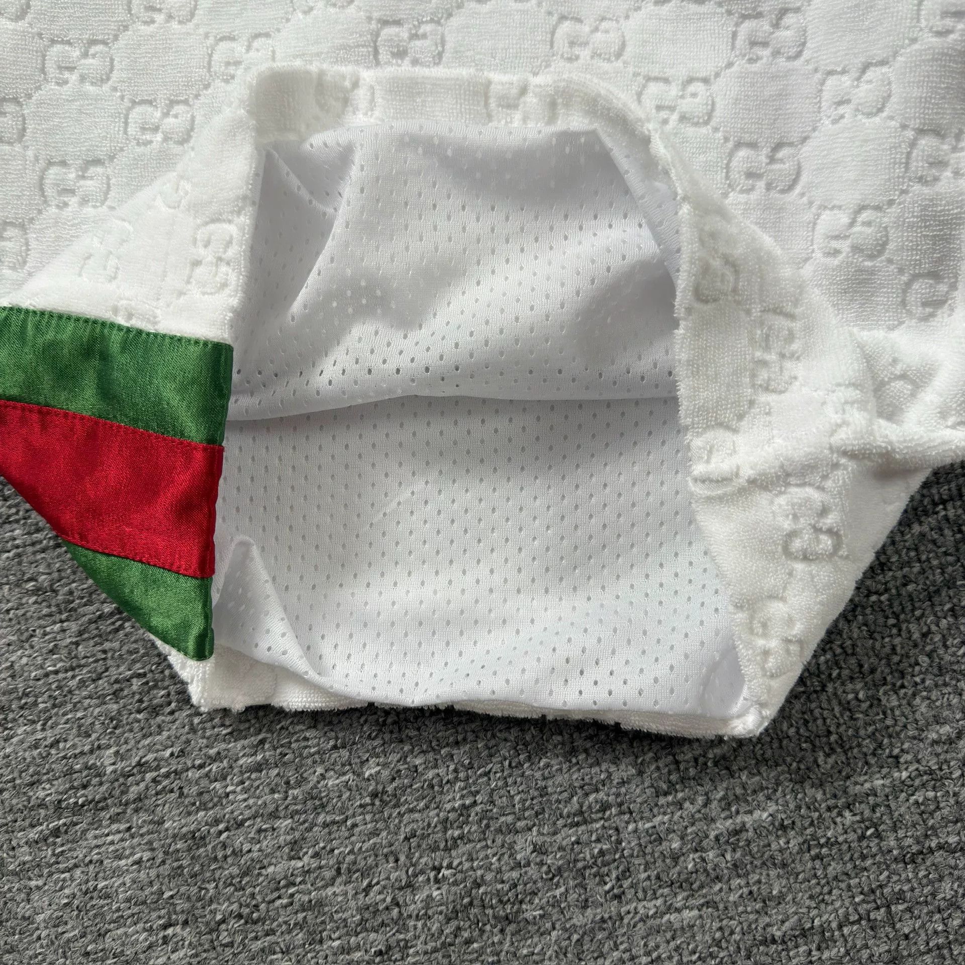 Gucci Gucci Monogram Web Stripe Shorts Size XS Size US 28 / EU 44 - 6 Thumbnail