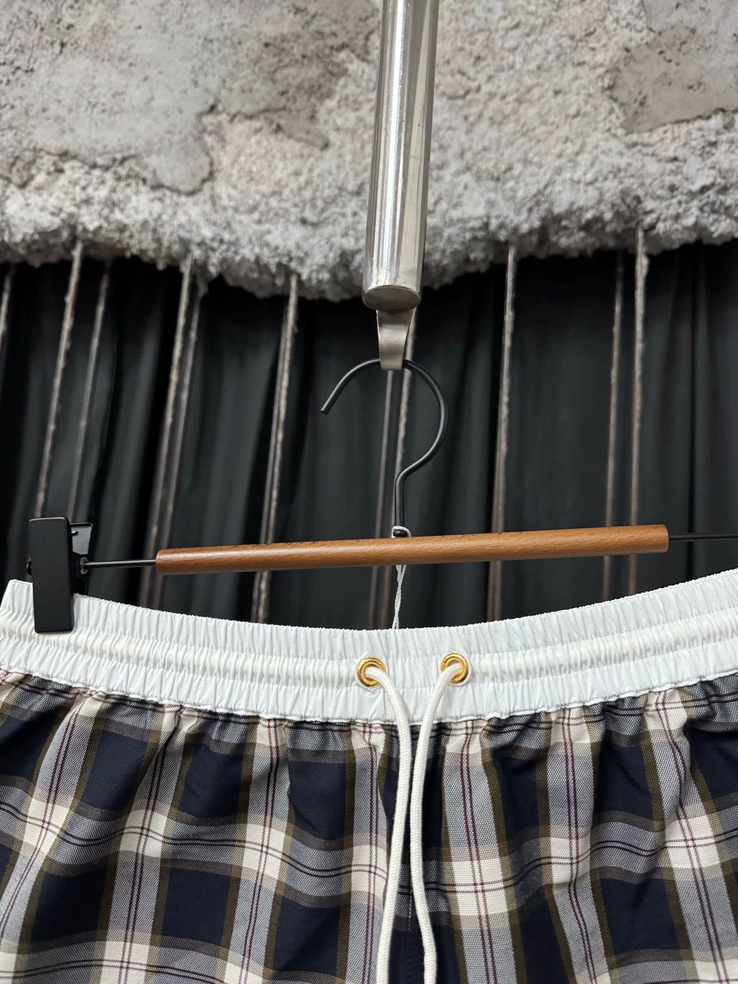 Celine Celine Plaid Logo Shorts Size 36 Size 26" / US 2 / IT 38 - 5 Thumbnail