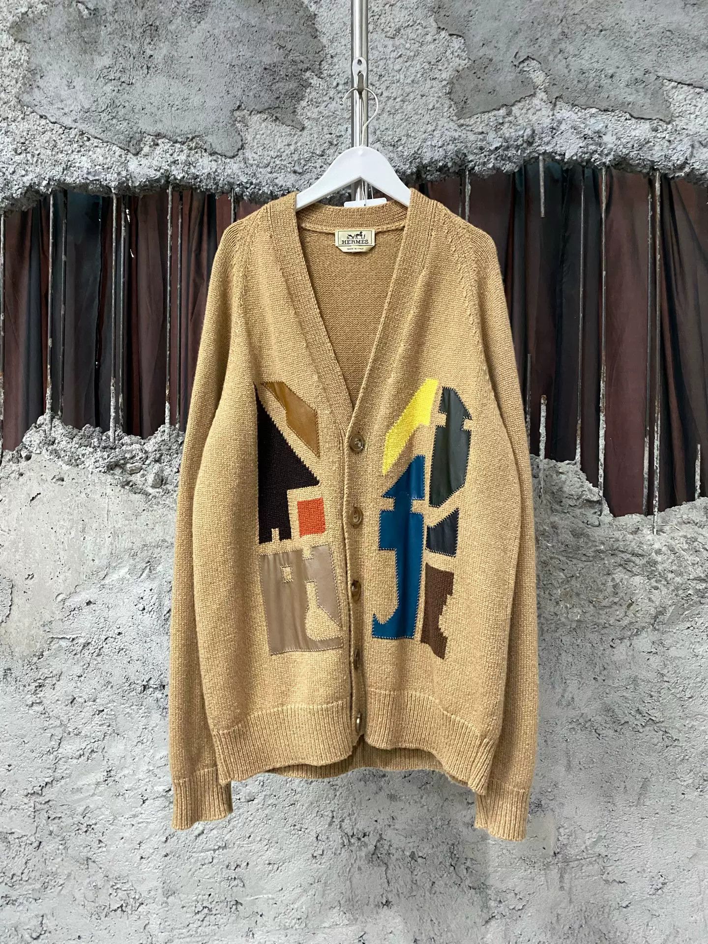 Hermes Hermes Leather Patch Cashmere Cardigan Size L Size US L / EU 52-54 / 3 - 2 Thumbnail