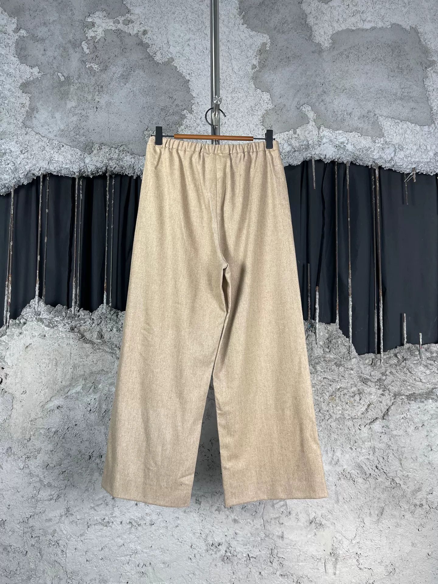 Max Mara 'S MaxMara Beige Wool Blend Pants Size 38 Size 26" / US 2 / IT 38 - 3 Thumbnail