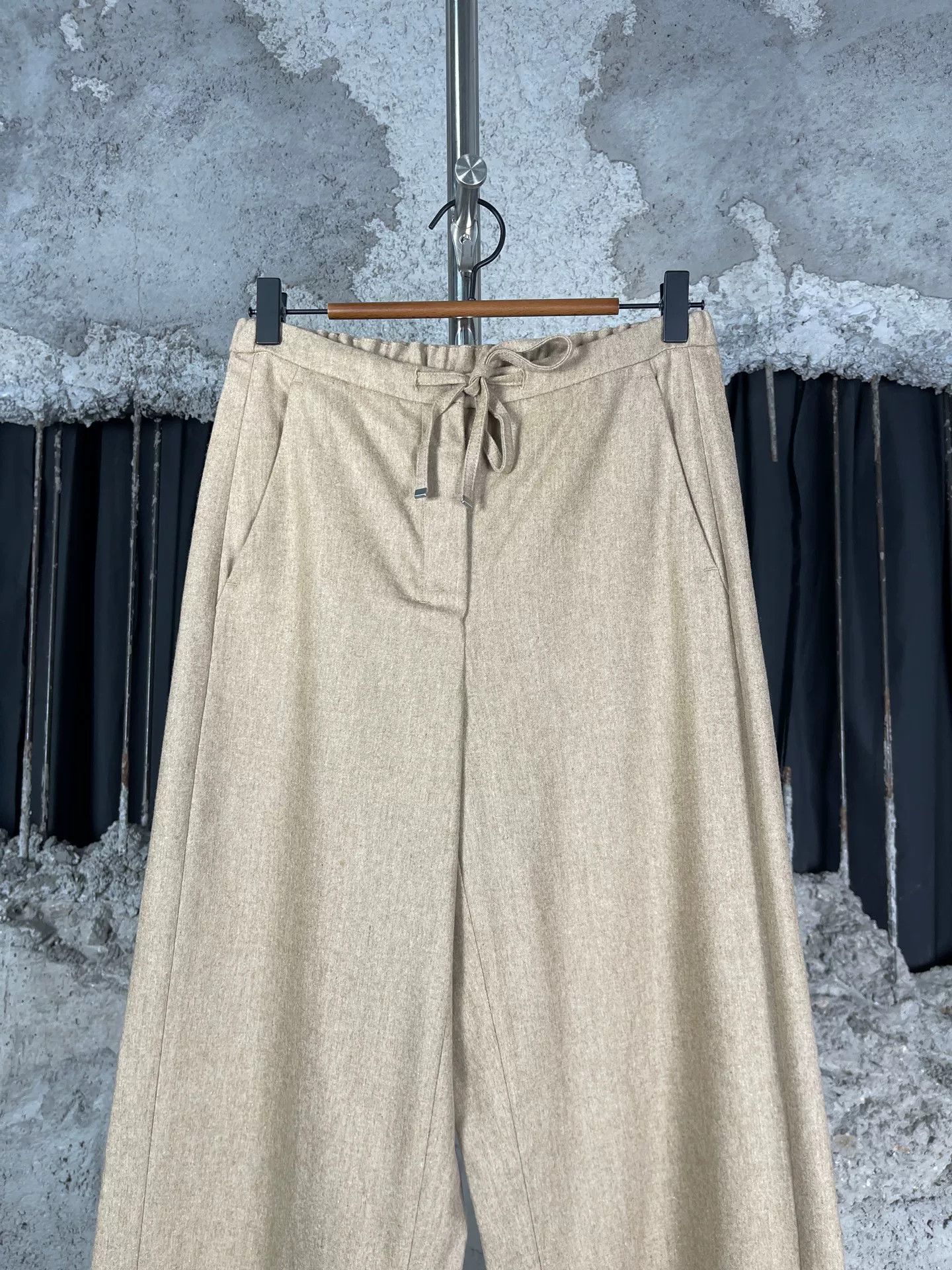Max Mara 'S MaxMara Beige Wool Blend Pants Size 38 Size 26" / US 2 / IT 38 - 4 Thumbnail