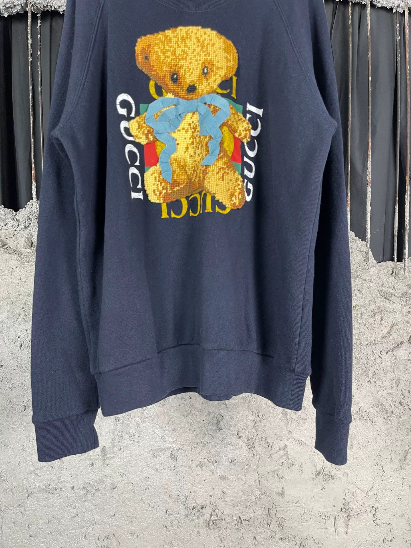 Gucci Gucci Bear Embroidered Sweatshirt Size S Size US S / EU 44-46 / 1 - 5 Thumbnail