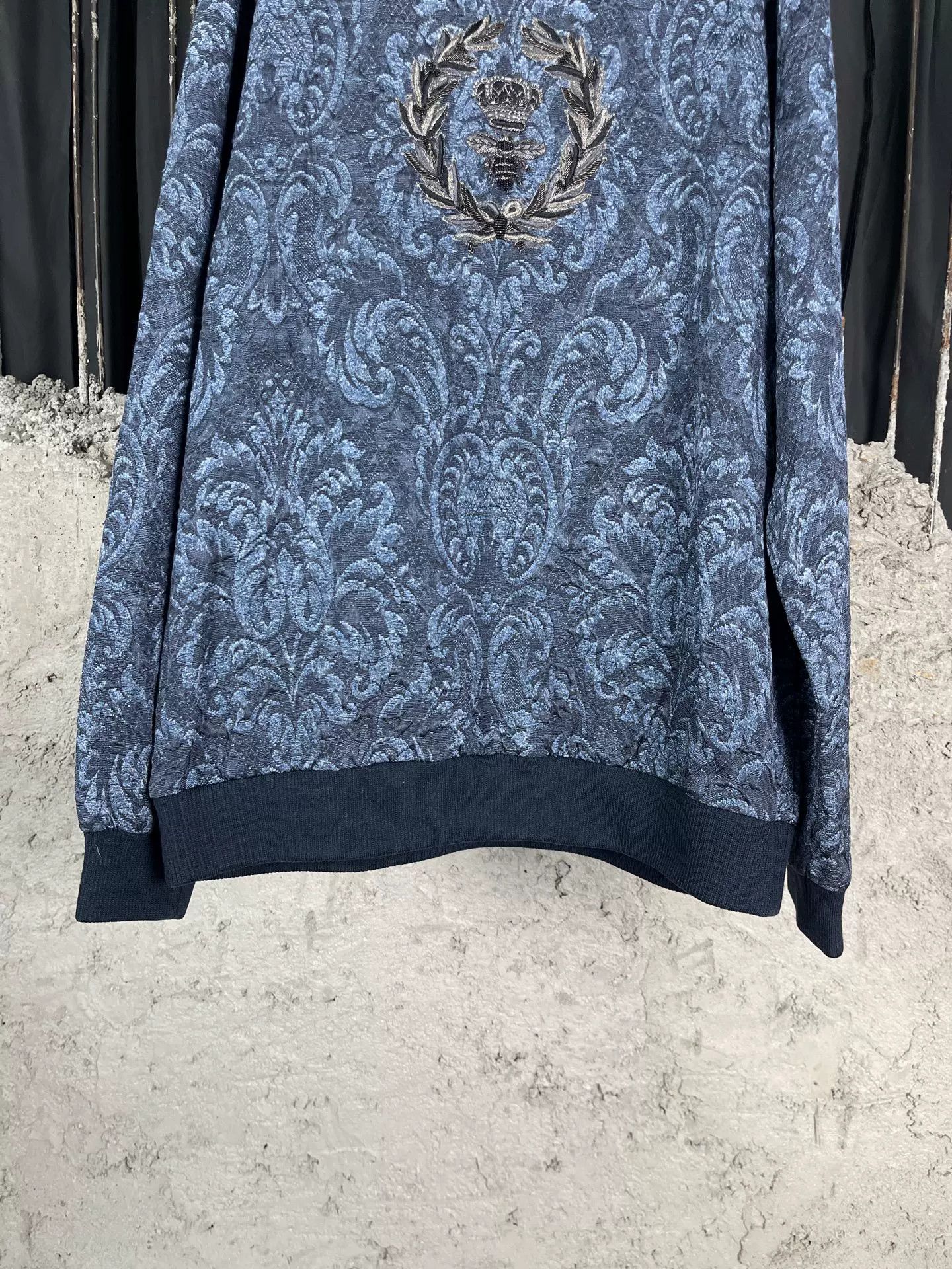 Dolce & Gabbana Dolce & Gabbana Embroidered Crest Sweatshirt Size L Size US L / EU 52-54 / 3 - 5 Thumbnail