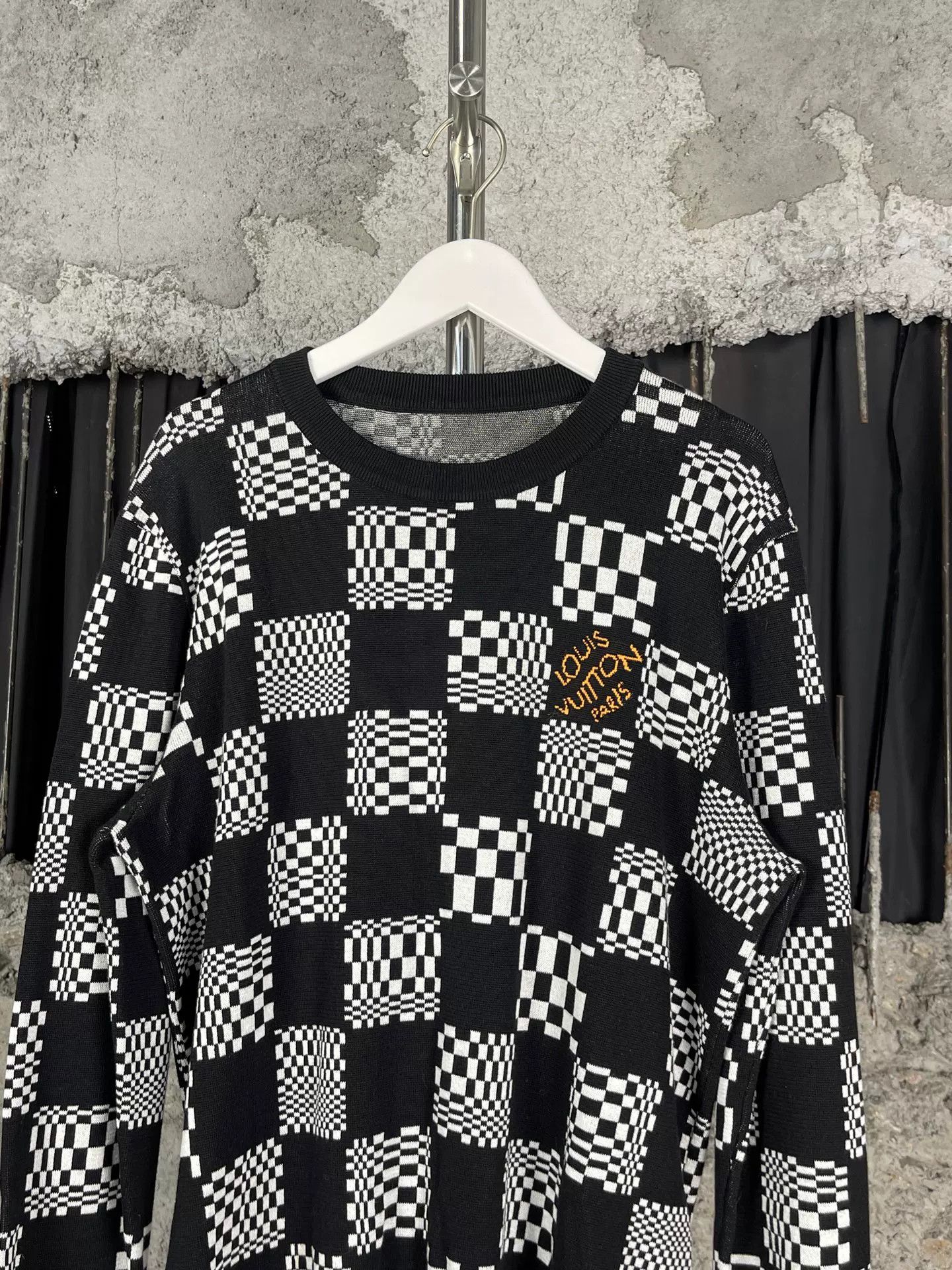 Louis Vuitton Louis Vuitton Checkerboard Knit Sweater Size S Size US S / EU 44-46 / 1 - 4 Thumbnail