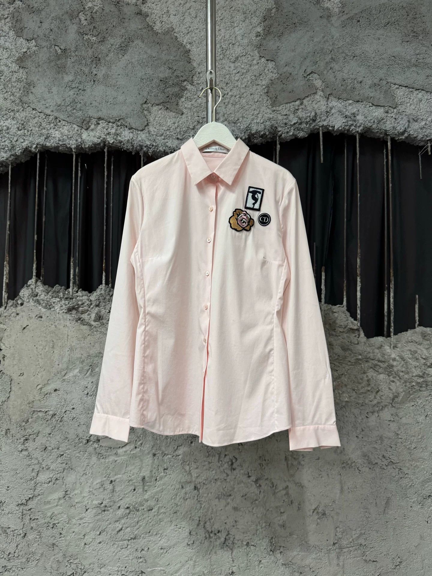 Dior Dior Embroidered Button Up Shirt Size S / US 4 / IT 40 - 2 Thumbnail