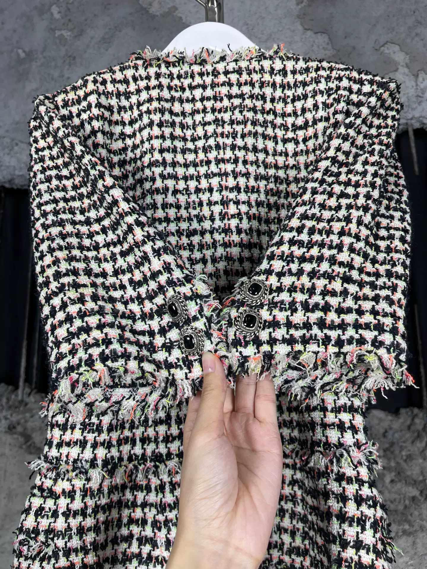 Chanel Chanel Tweed Jacket Size 36 Size XS / US 0-2 / IT 36-38 - 6 Thumbnail