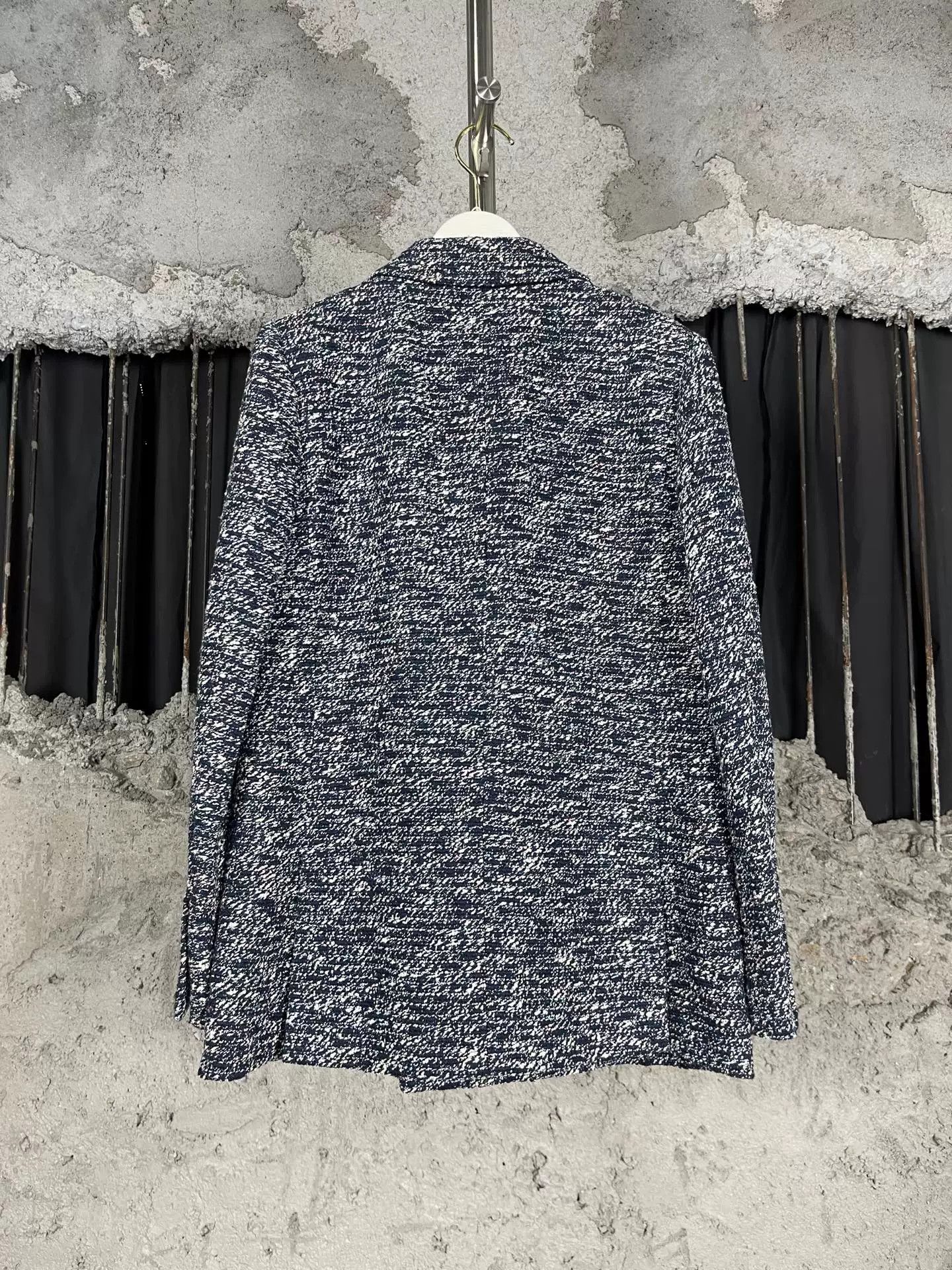 Chanel Chanel Tweed Double-Breasted Blazer Size 36 Size XS / US 0-2 / IT 36-38 - 3 Thumbnail
