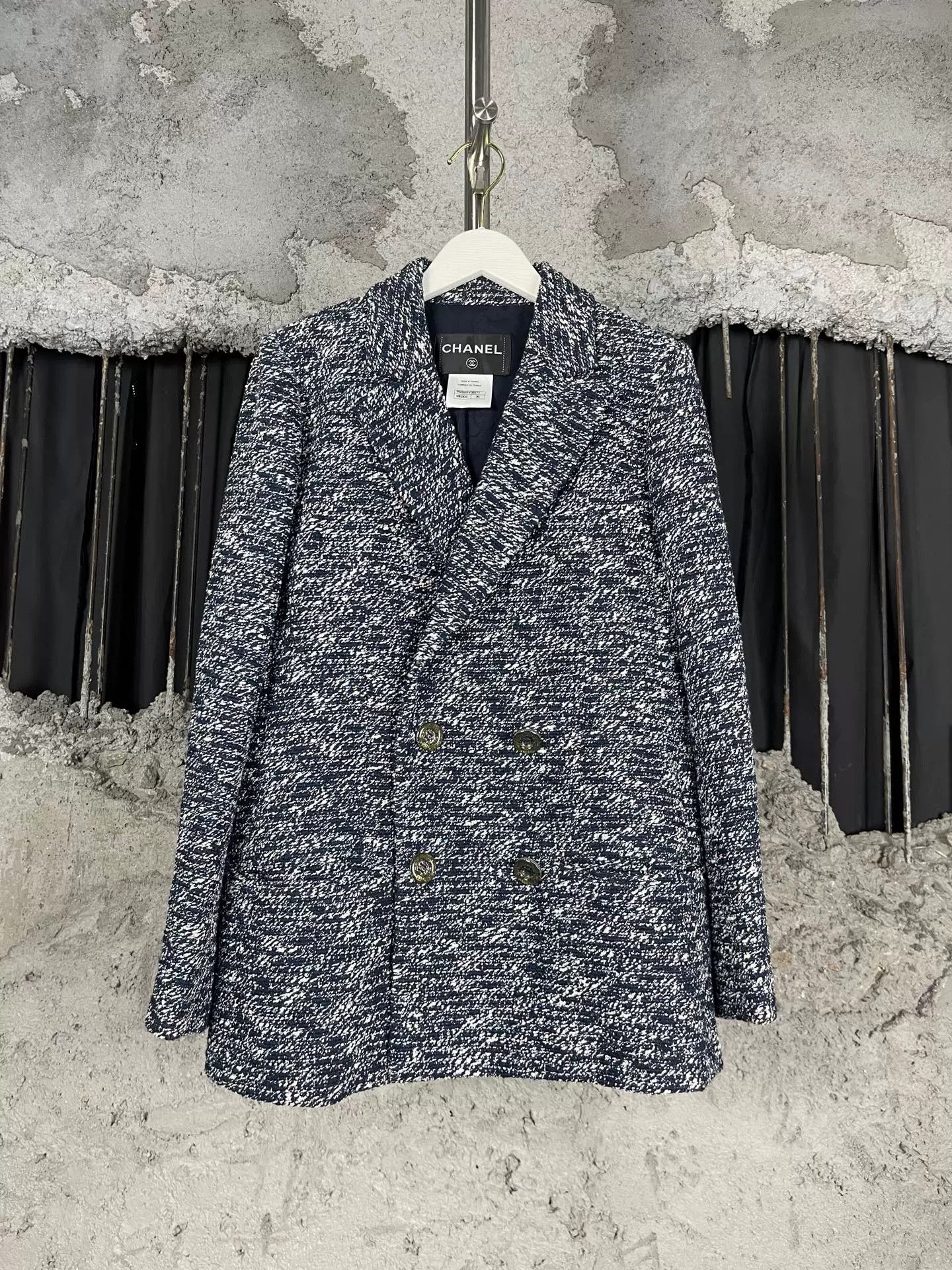 Chanel Chanel Tweed Double-Breasted Blazer Size 36 Size XS / US 0-2 / IT 36-38 - 2 Thumbnail