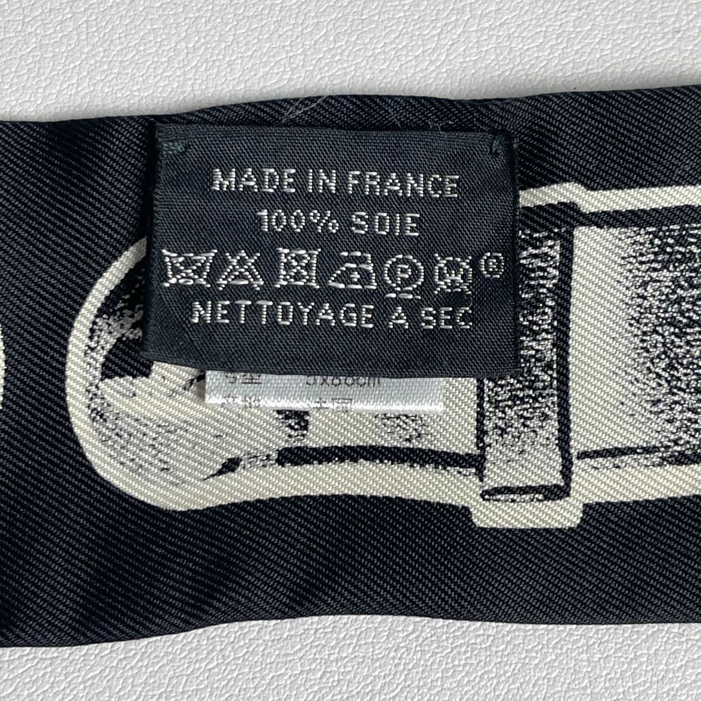 Hermes Hermes Black Silk Twilly Scarf One Size Size ONE SIZE - 5 Thumbnail