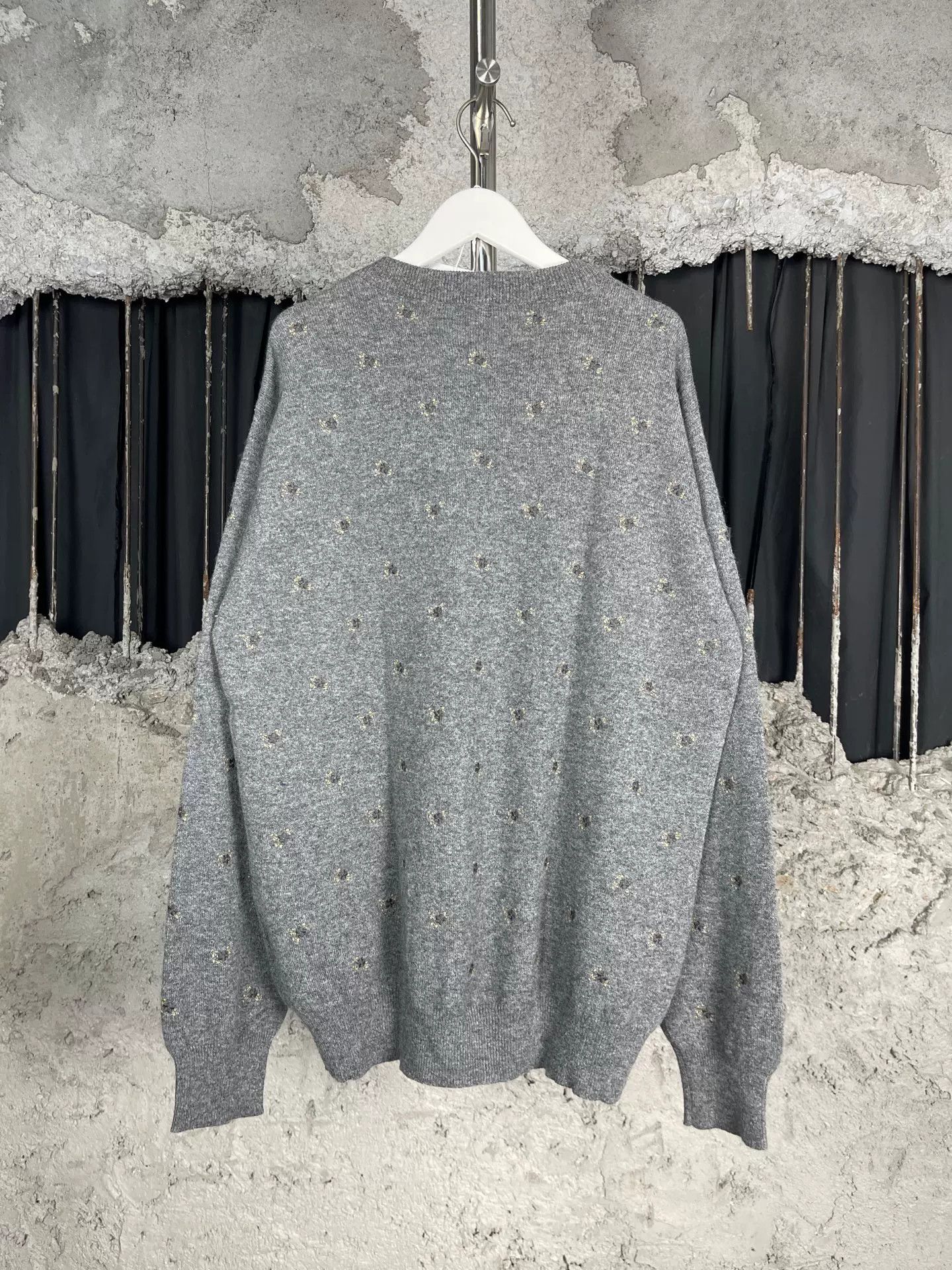 Dolce & Gabbana Dolce & Gabbana Embroidered Cashmere Sweater Size 50 Size US M / EU 48-50 / 2 - 3 Thumbnail