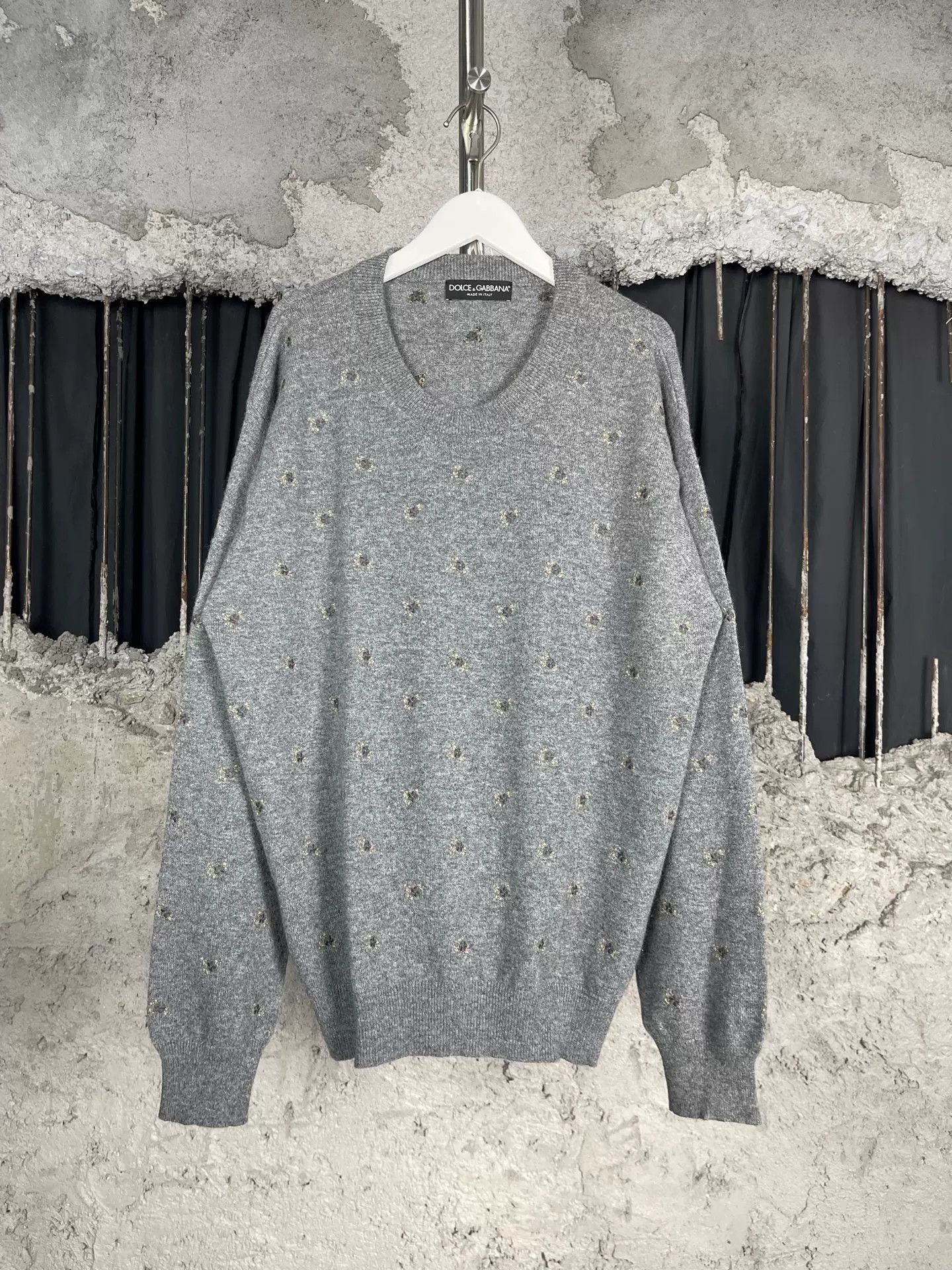 Dolce & Gabbana Dolce & Gabbana Embroidered Cashmere Sweater Size 50 Size US M / EU 48-50 / 2 - 2 Thumbnail
