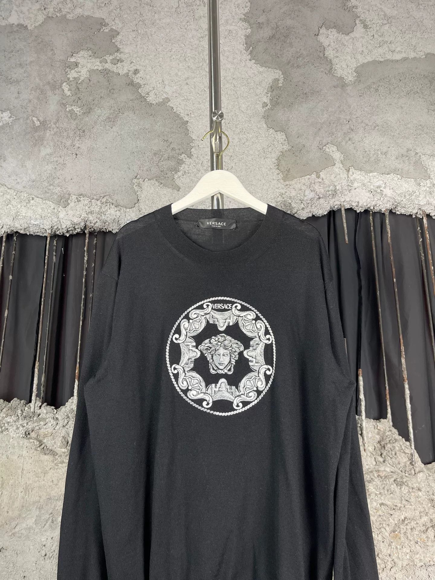 Versace Versace Medusa Head Knit Sweater L Size US L / EU 52-54 / 3 - 4 Thumbnail
