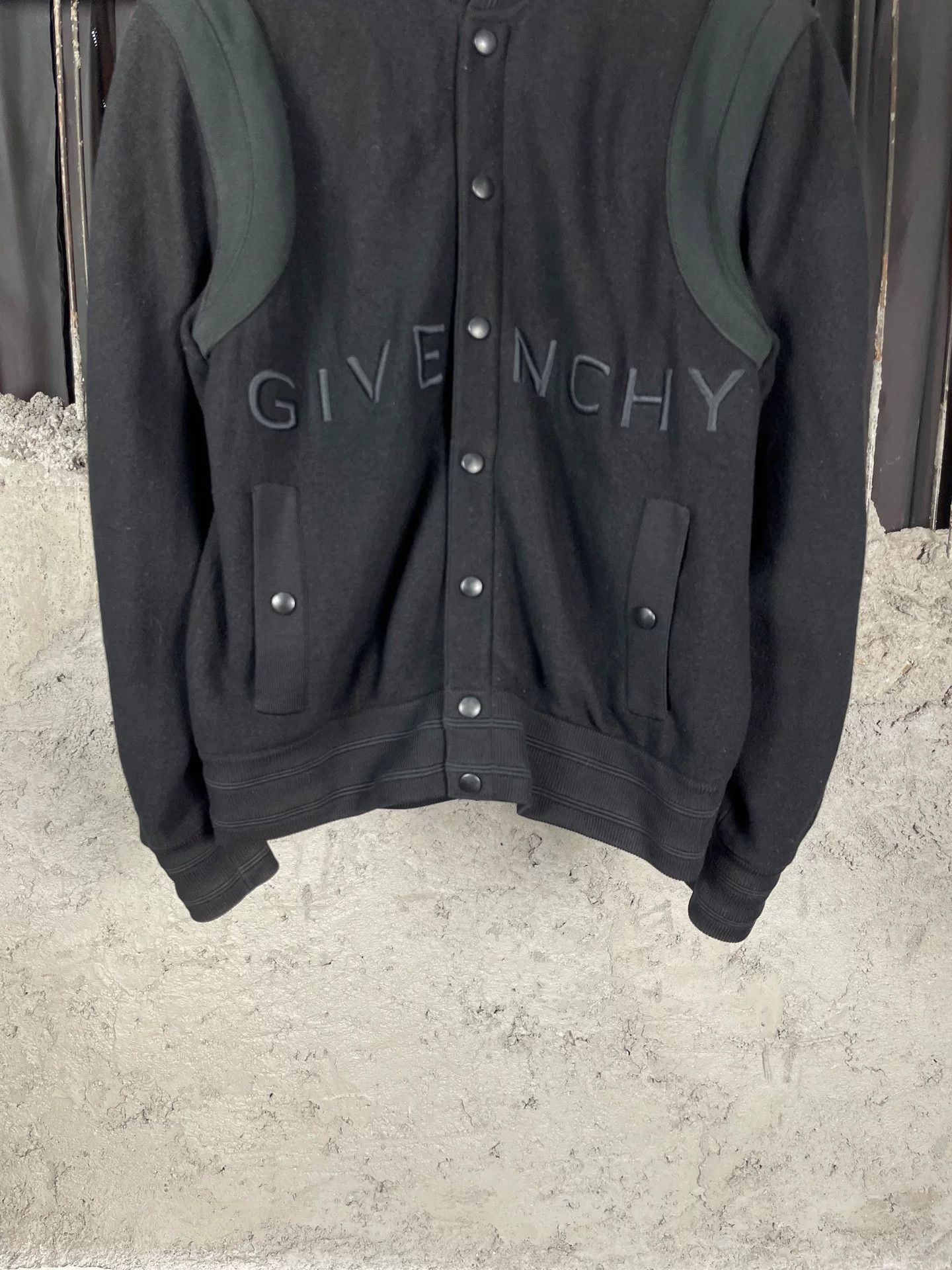 Givenchy Givenchy Logo Wool Varsity Jacket Size M Size US M / EU 48-50 / 2 - 5 Thumbnail