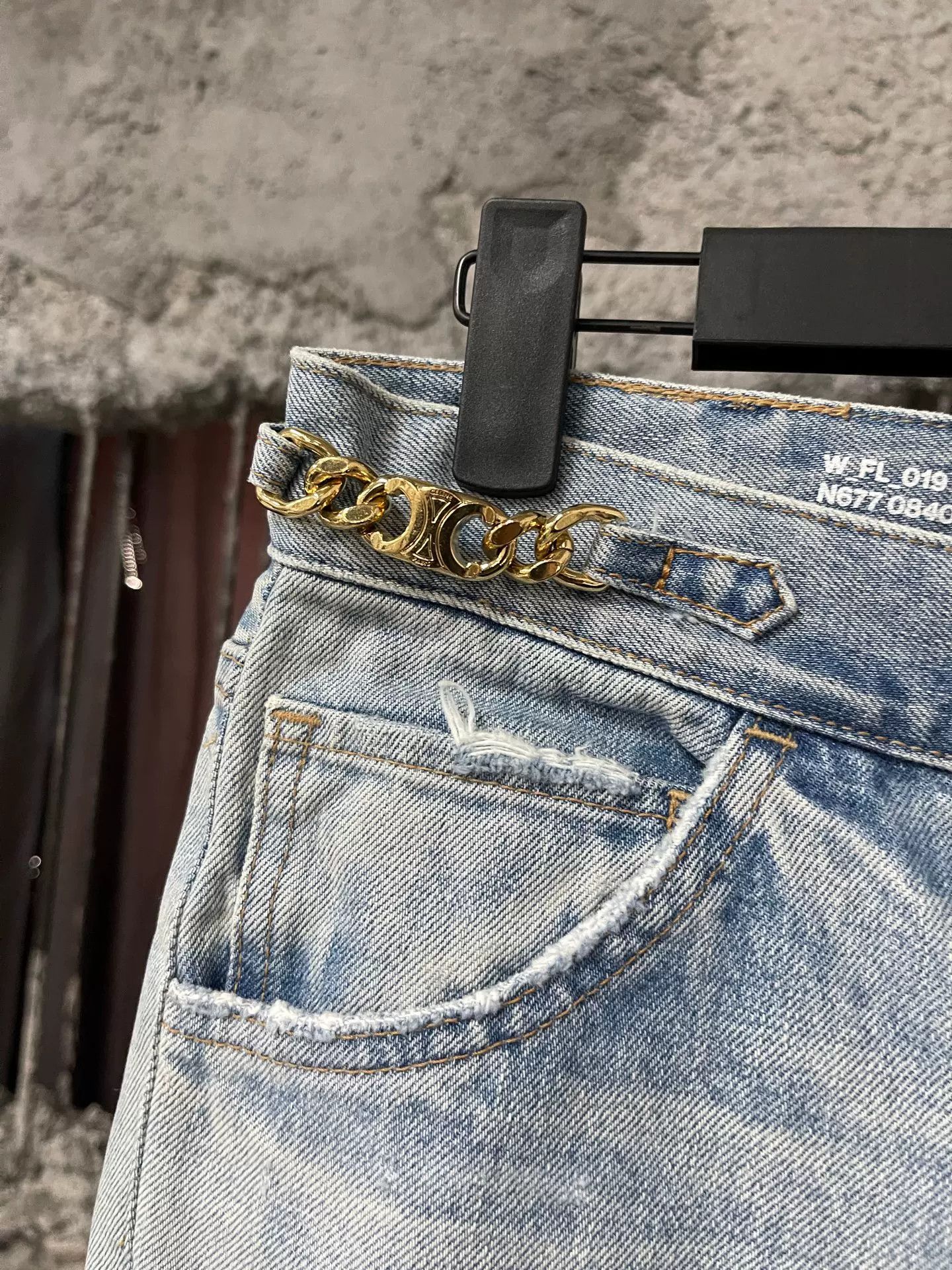 Celine Celine Triomphe Chain Light Wash Jeans Size 29 Size 29" - 6 Thumbnail