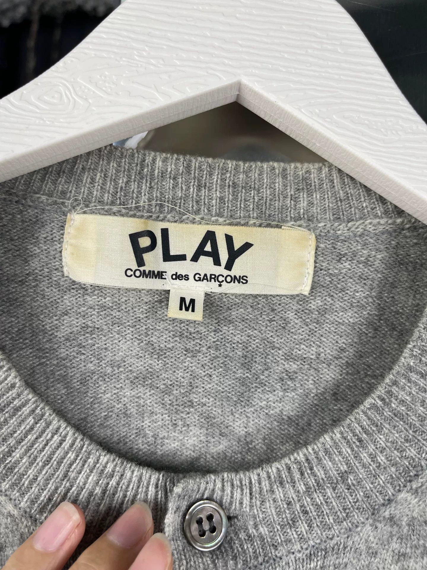 Comme des Garcons Comme des Garçons Play Gray Wool Cardigan M Size US M / EU 48-50 / 2 - 8 Thumbnail