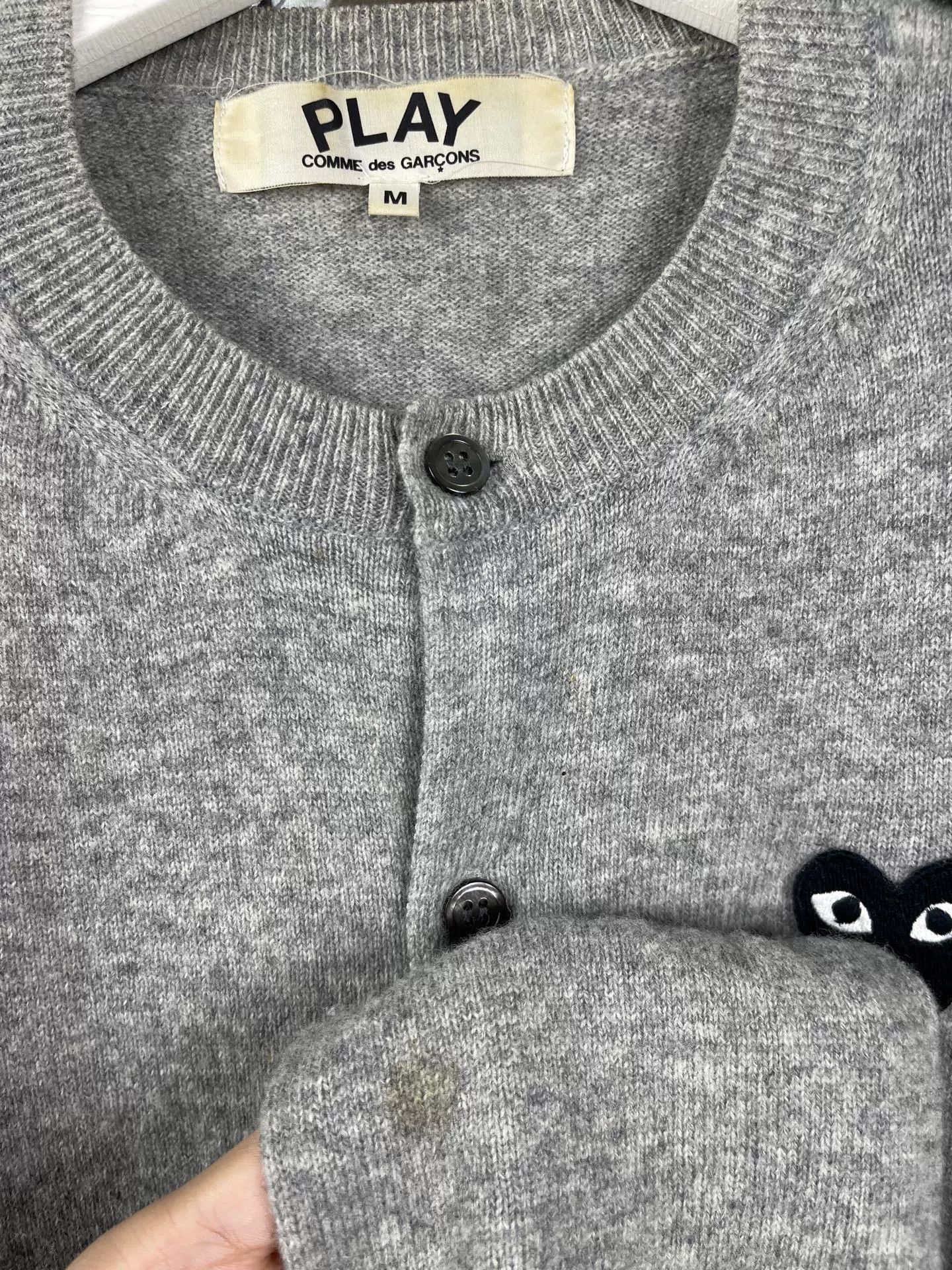 Comme des Garcons Comme des Garçons Play Gray Wool Cardigan M Size US M / EU 48-50 / 2 - 7 Thumbnail