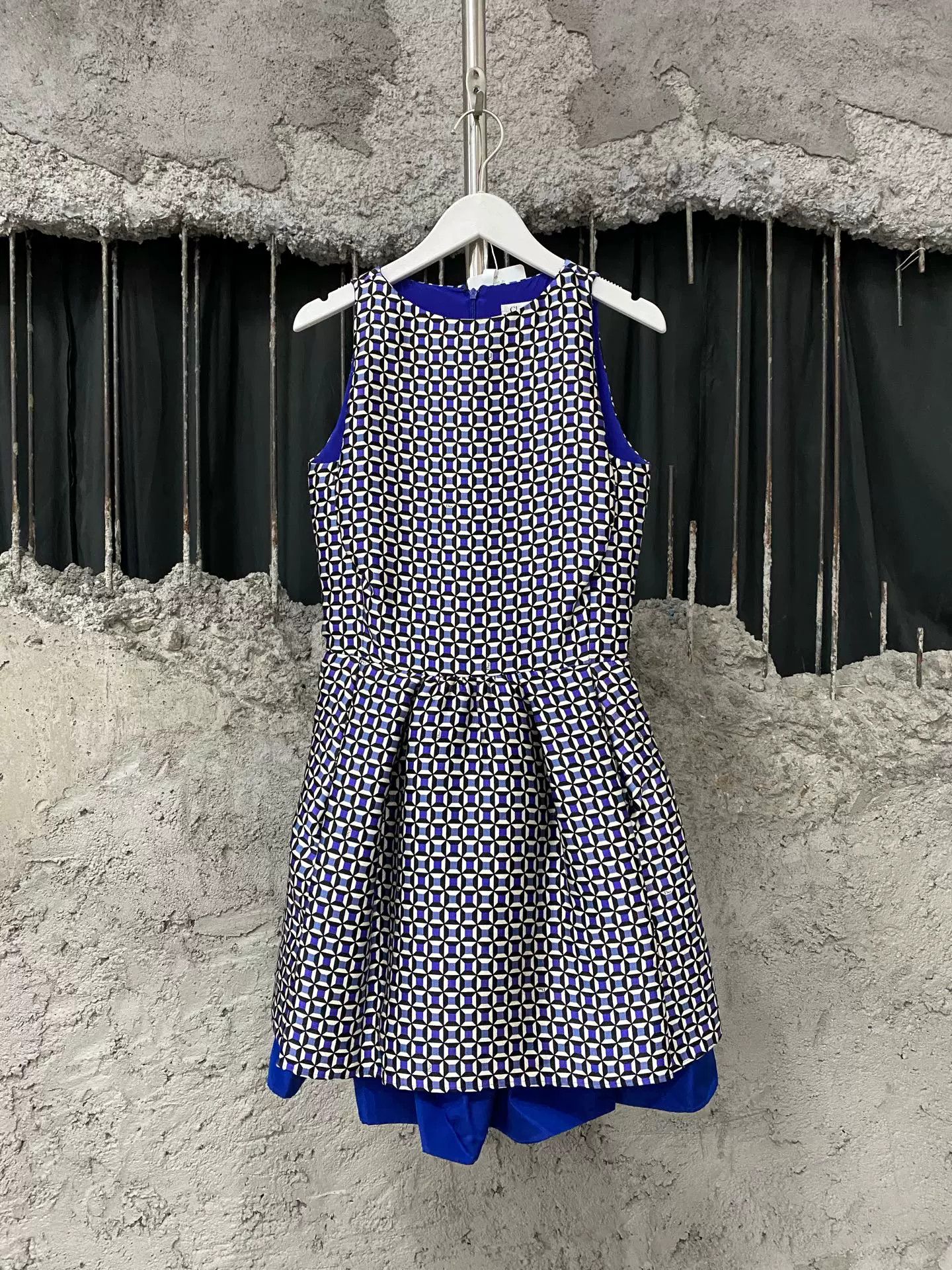 Dior Dior Geometric Silk Sleeveless Dress Size 36 Size XS / US 0-2 / IT 36-38 - 2 Thumbnail