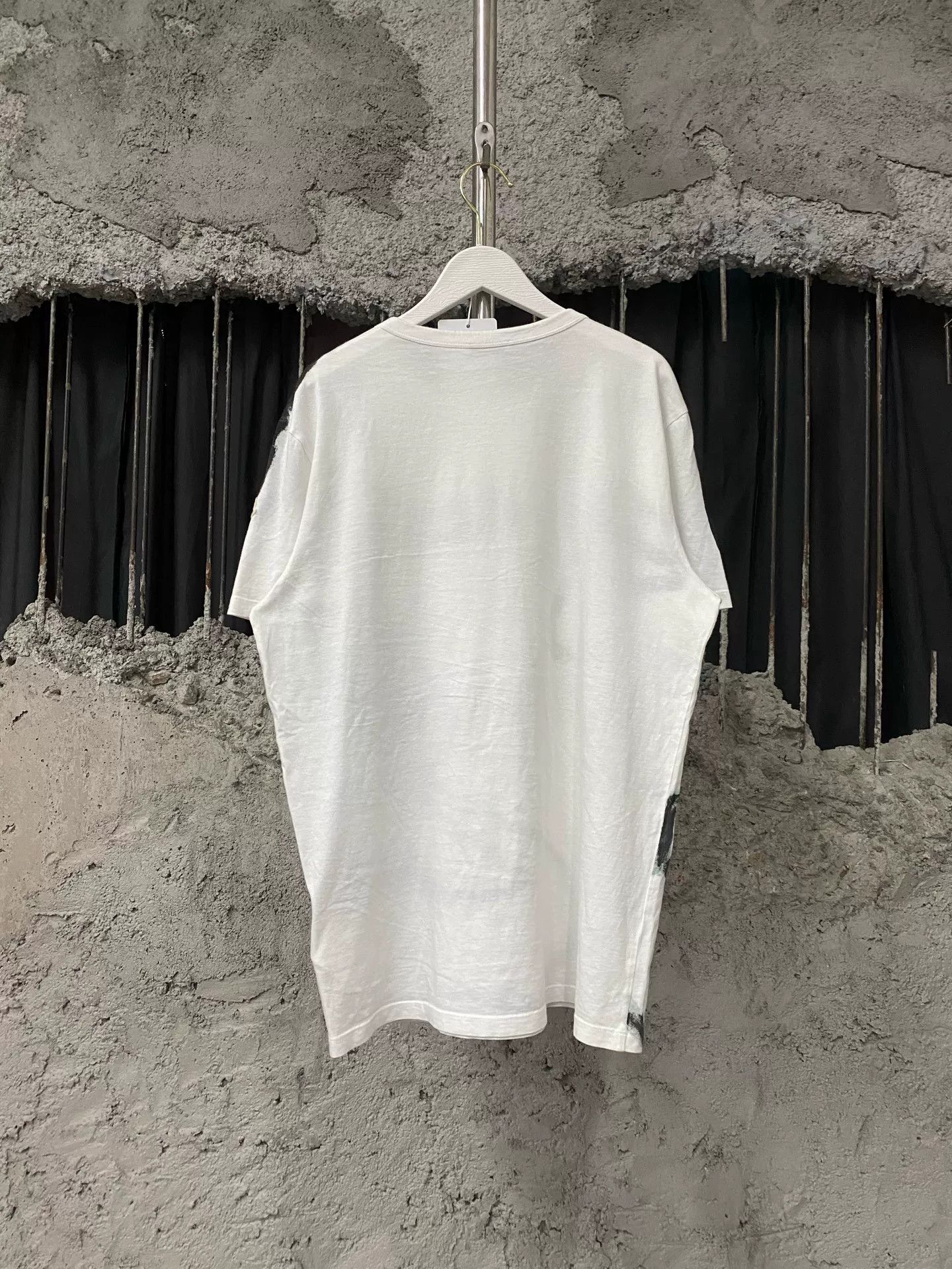 Moncler Moncler Graffiti Graphic T-Shirt Size M Size US M / EU 48-50 / 2 - 3 Thumbnail