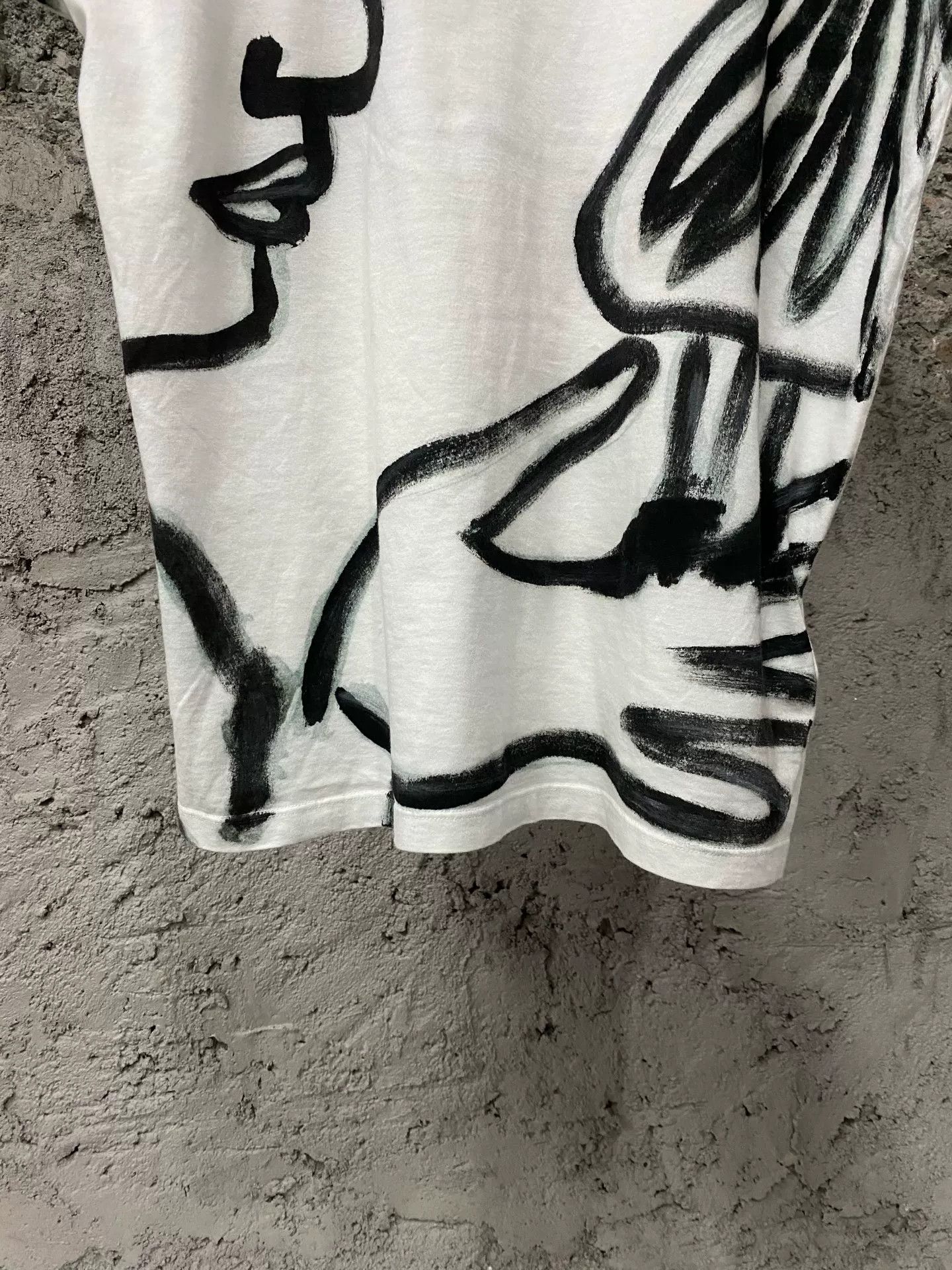 Moncler Moncler Graffiti Graphic T-Shirt Size M Size US M / EU 48-50 / 2 - 5 Thumbnail
